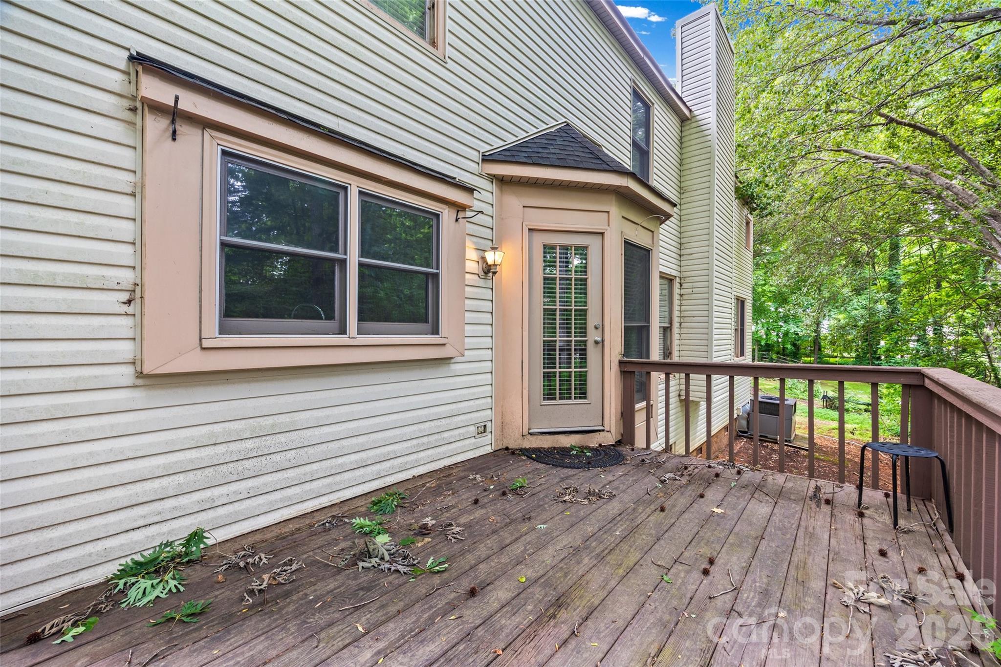 4926 Benthaven Lane Property Photo 6