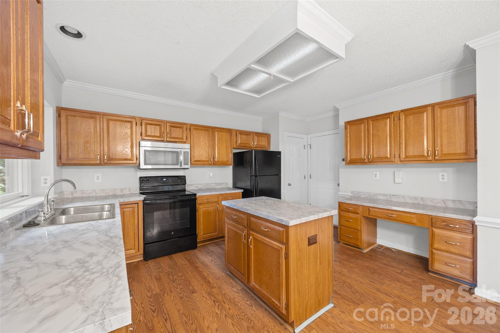 4926 Benthaven Lane Property Photo 10