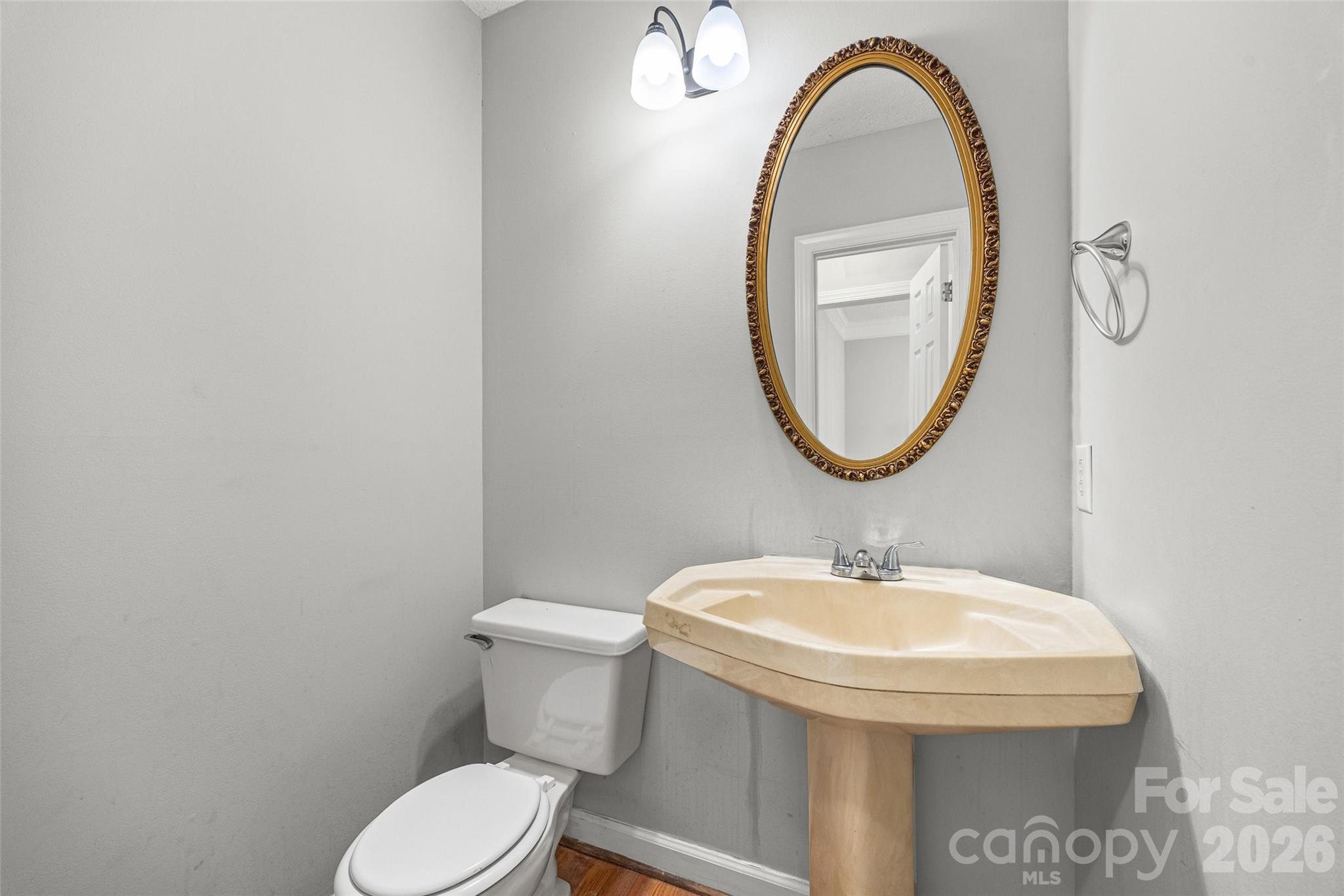 4926 Benthaven Lane Property Photo 17