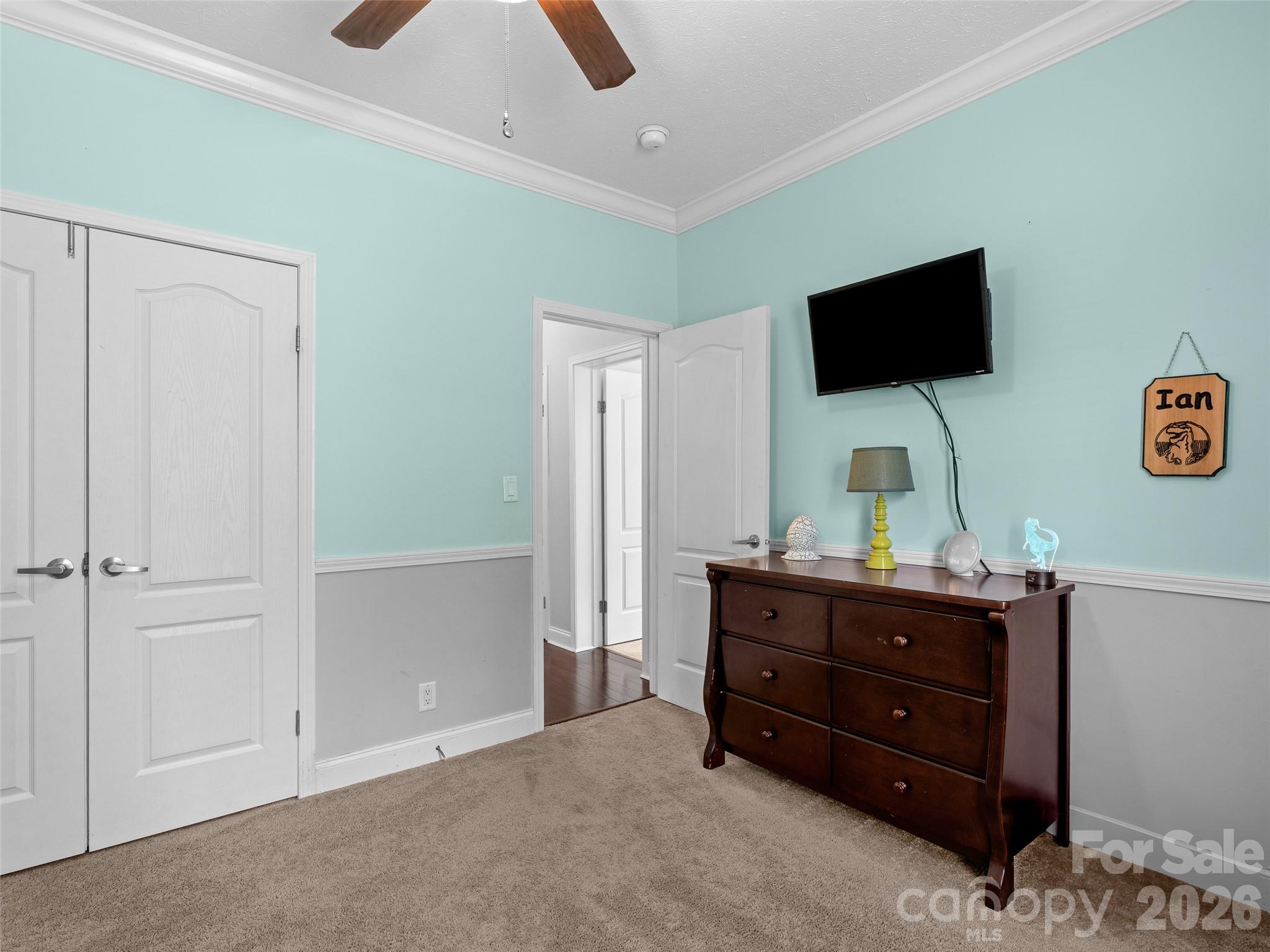 300 Welch Drive Property Photo 28