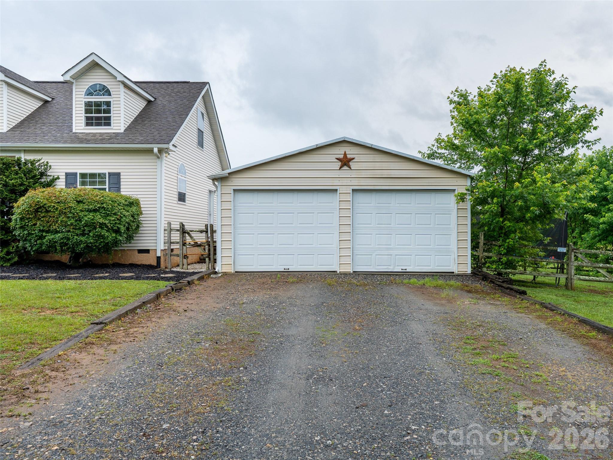 300 Welch Drive Property Photo 33