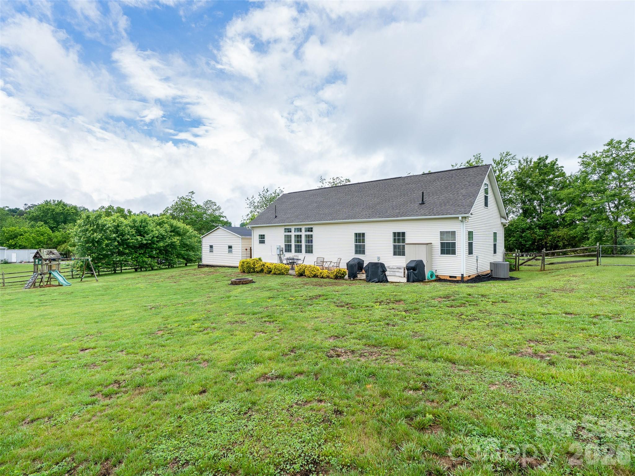 300 Welch Drive Property Photo 36