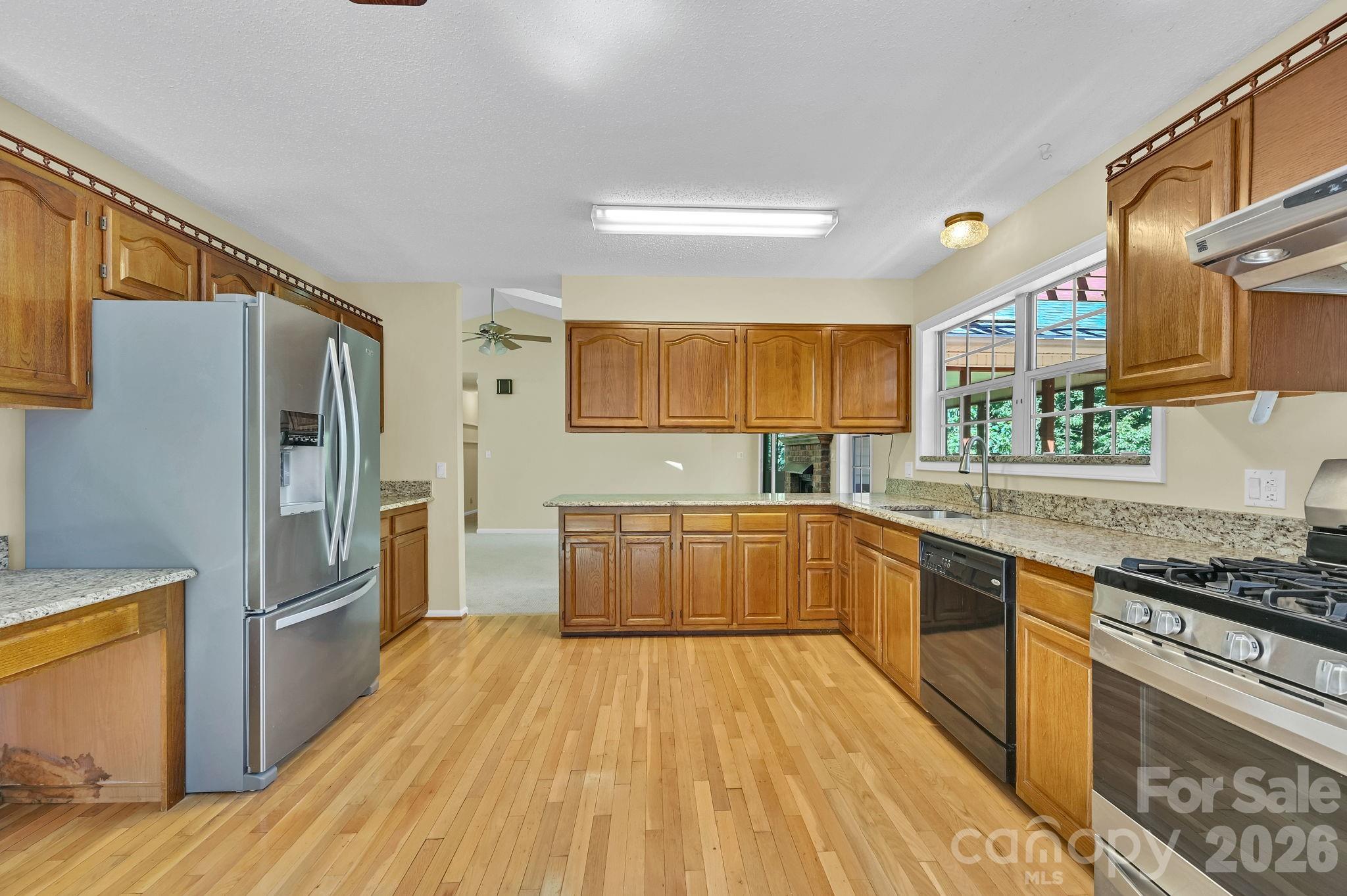 31 Surrey Run Property Photo 16