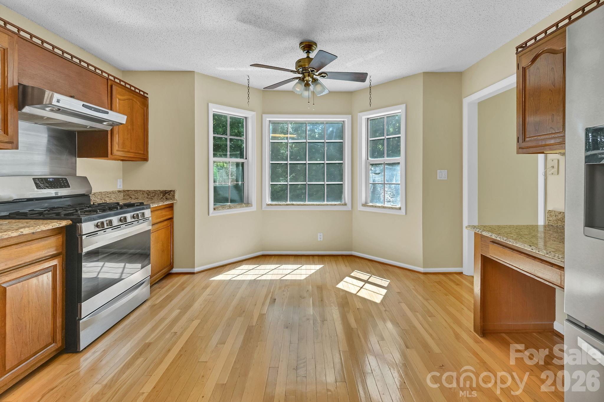 31 Surrey Run Property Photo 18