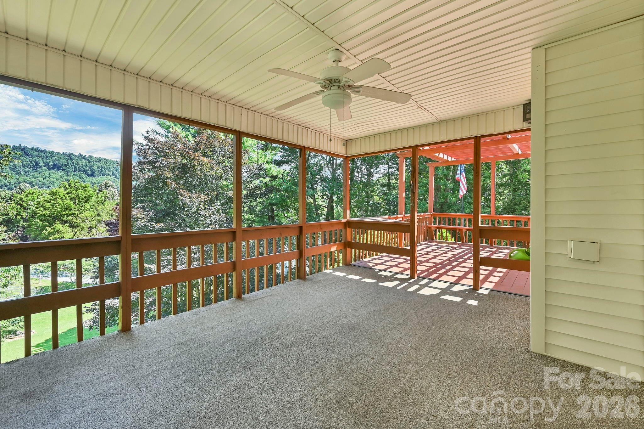 31 Surrey Run Property Photo 19