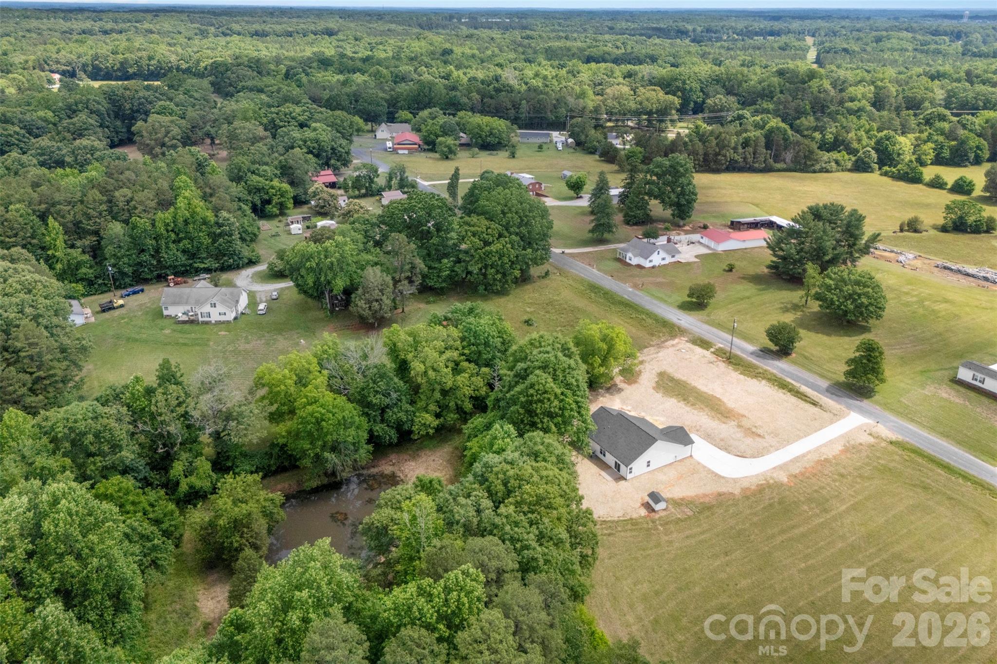 340 Jesse Safrit Road Property Photo 3