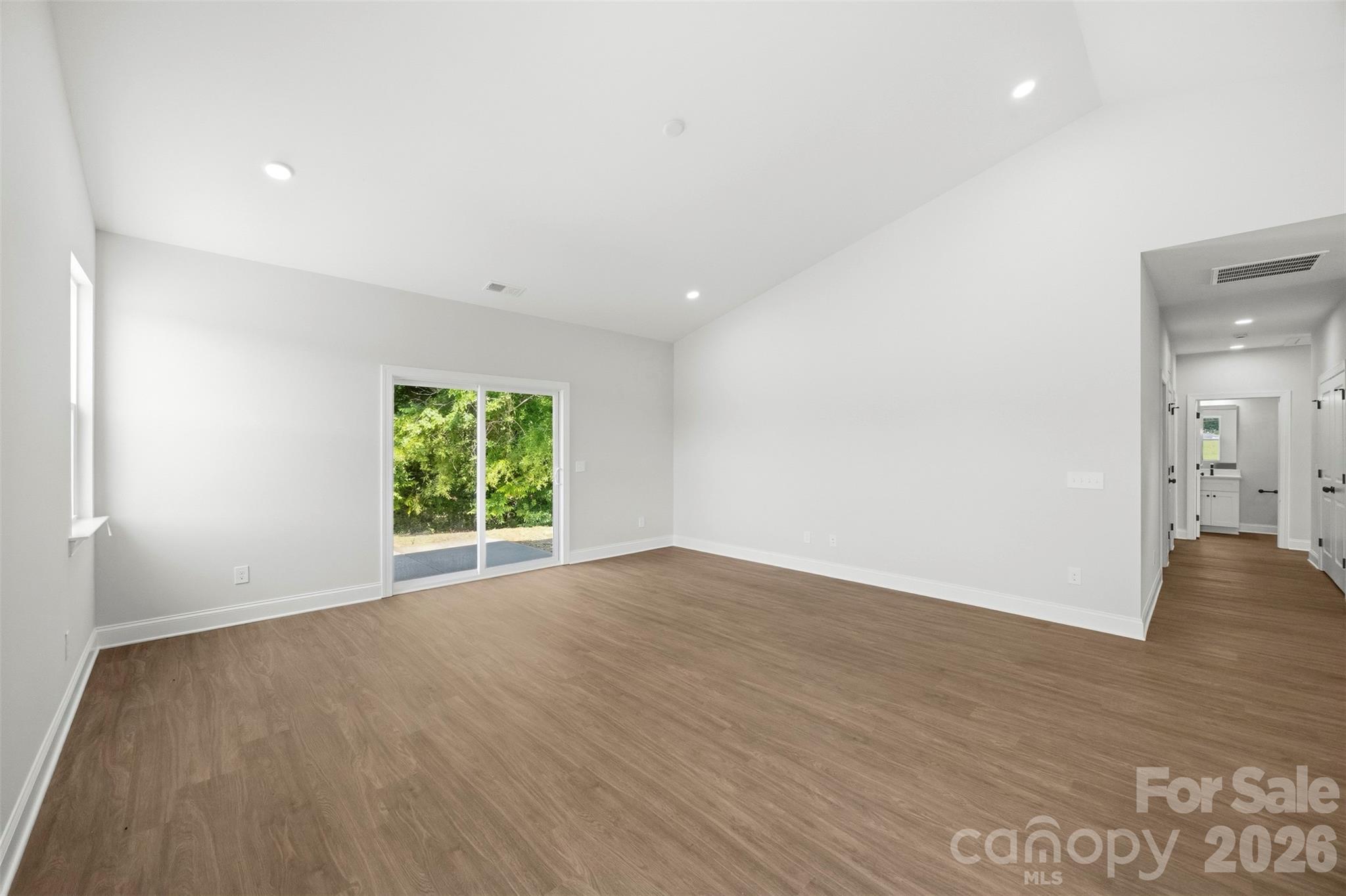 340 Jesse Safrit Road Property Photo 14