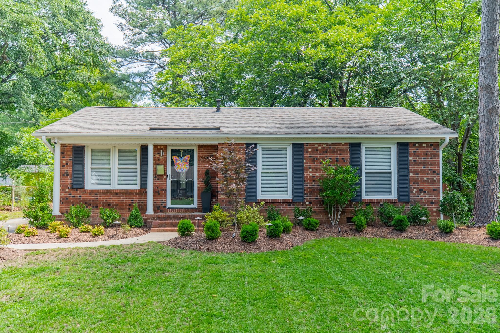3723 Litchfield Road Property Photo 1