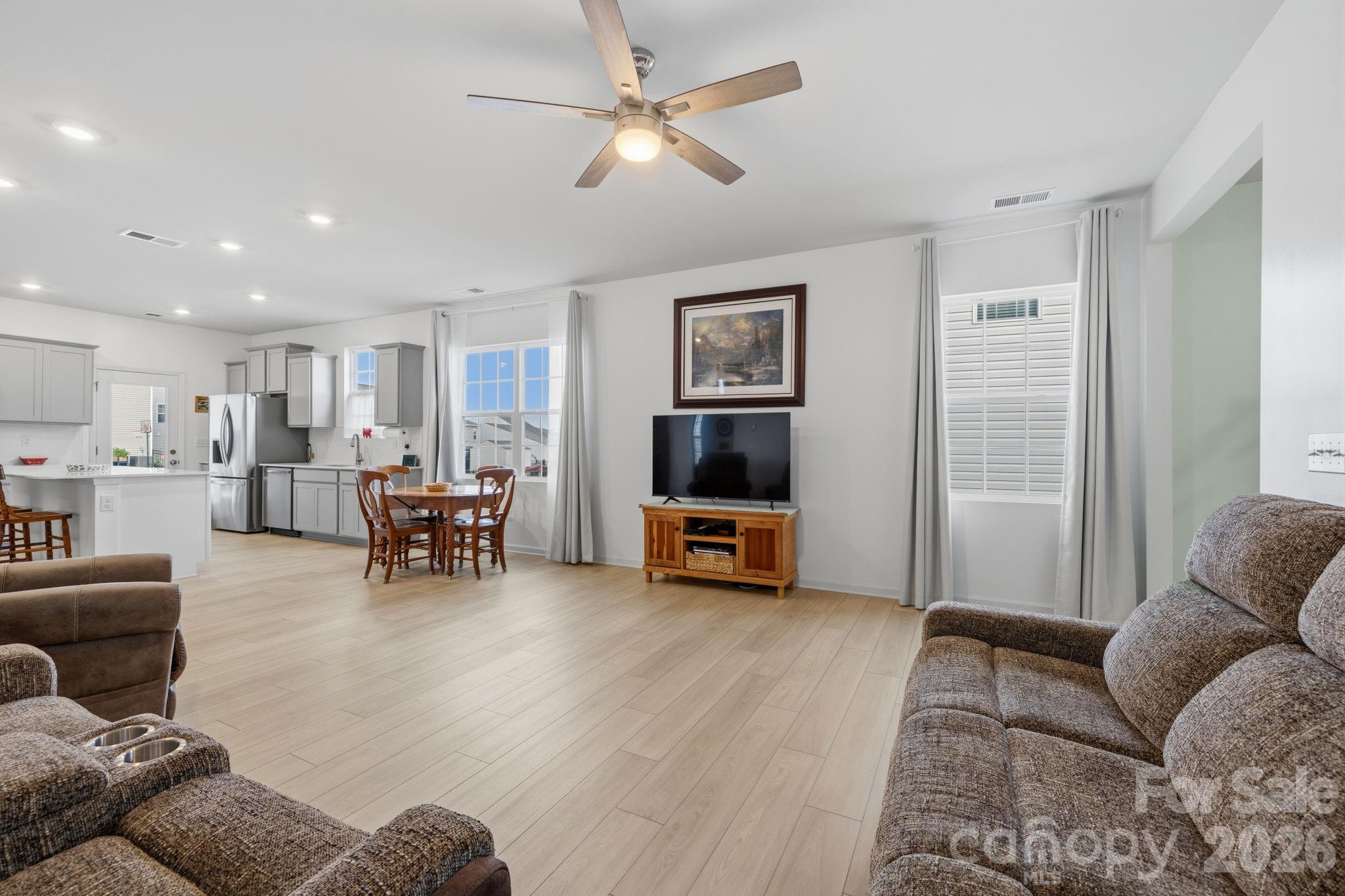 2368 Trollinger Drive Property Photo 10