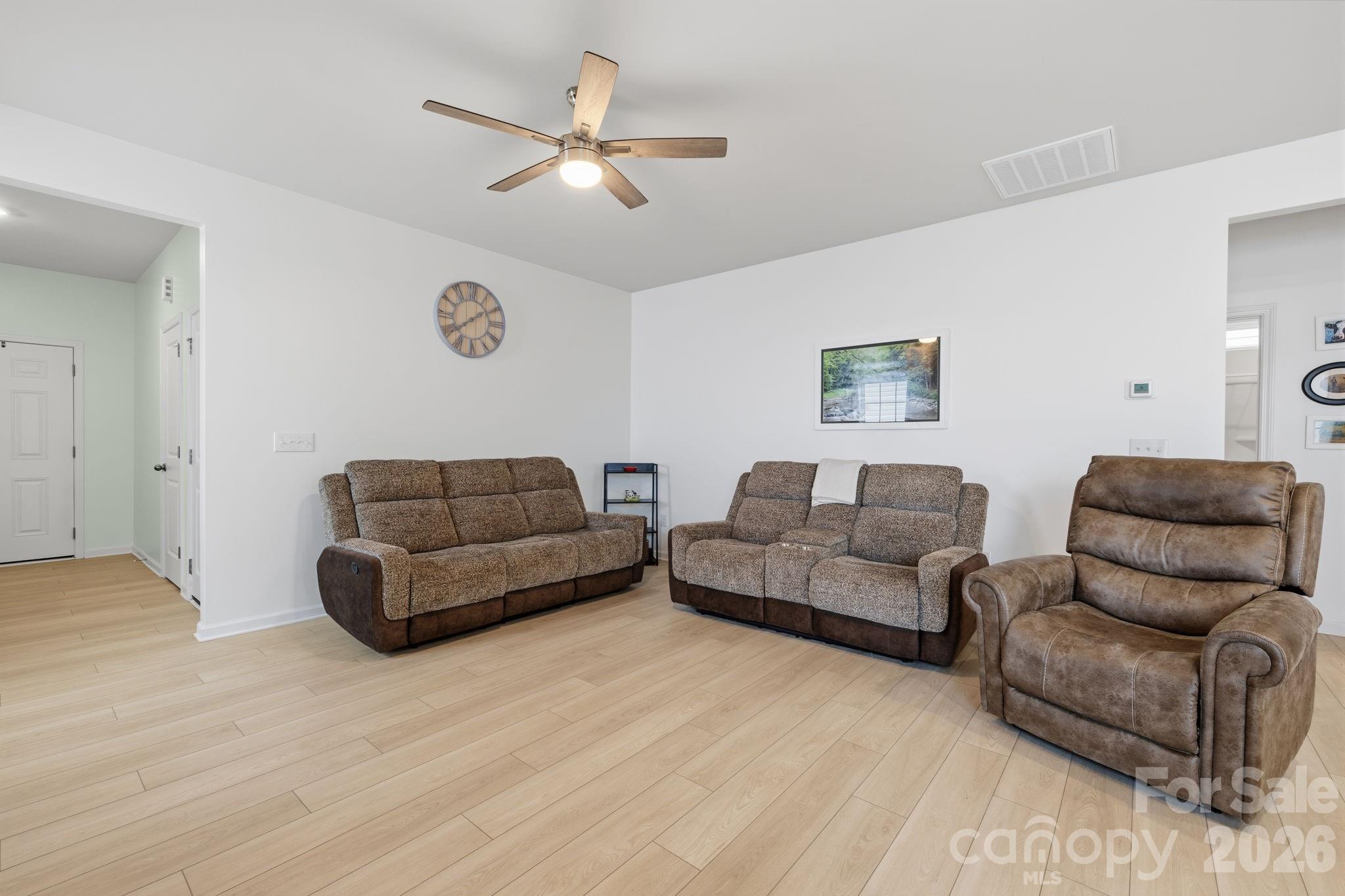 2368 Trollinger Drive Property Photo 11