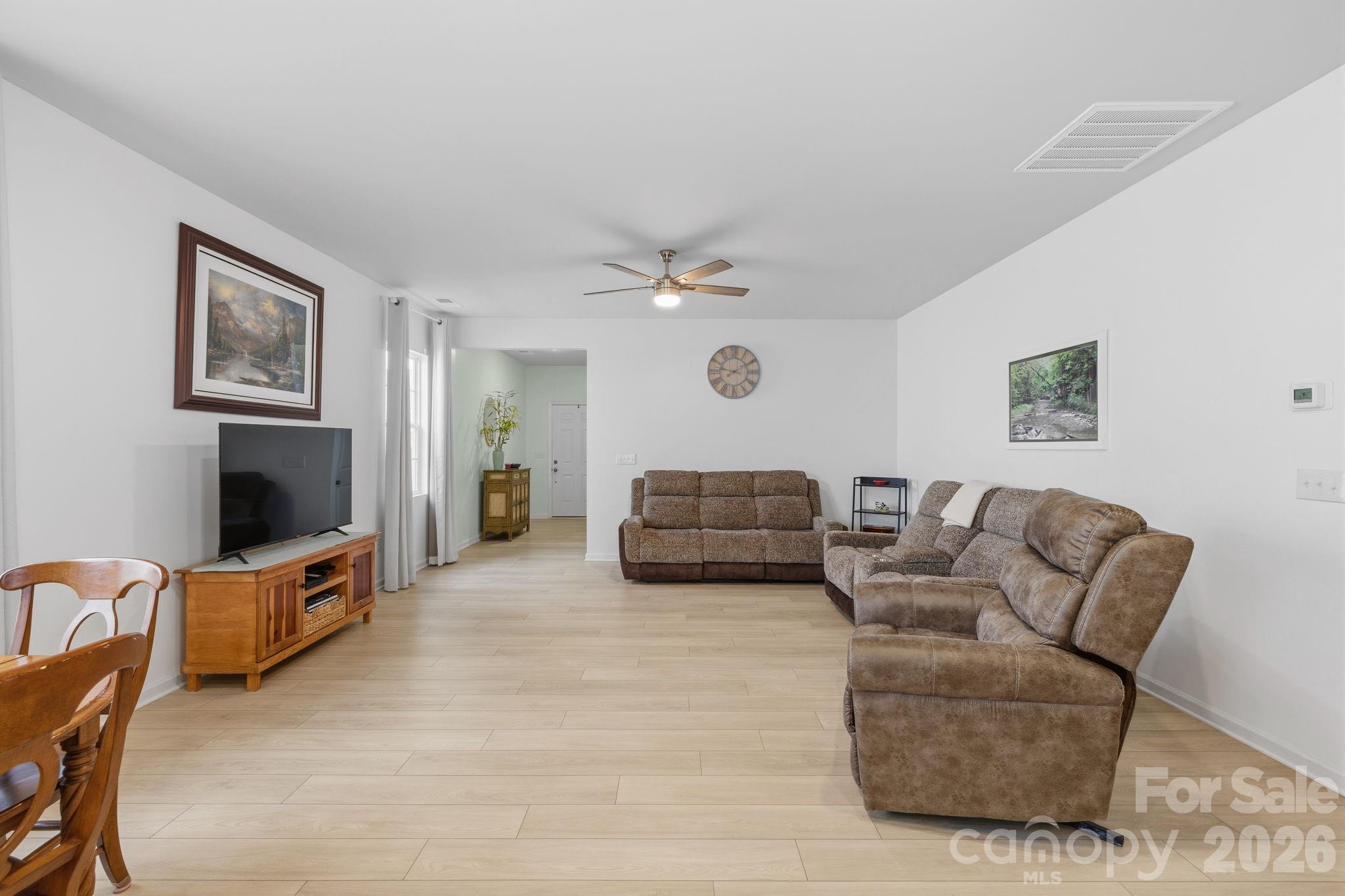 2368 Trollinger Drive Property Photo 12