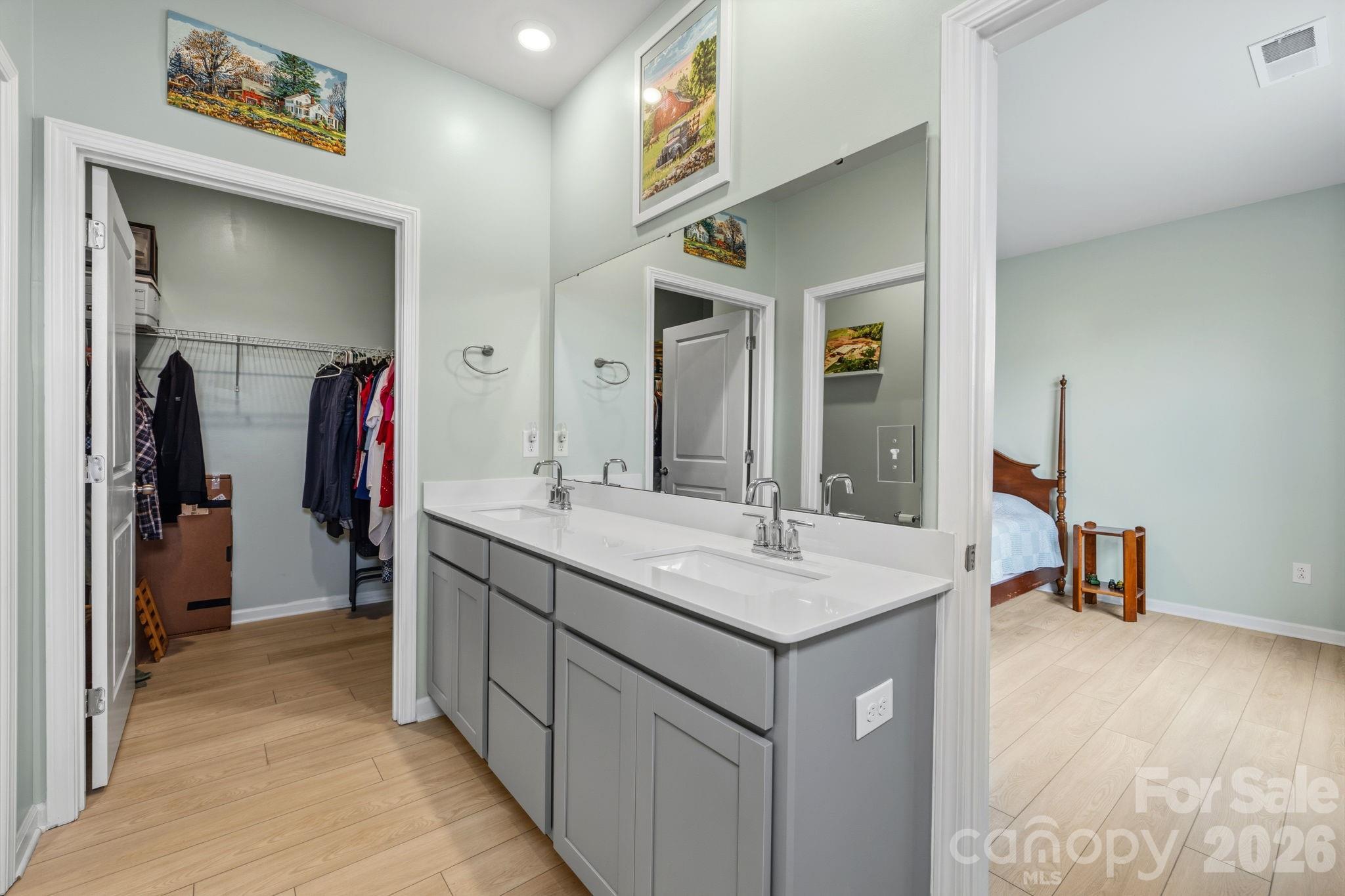 2368 Trollinger Drive Property Photo 17