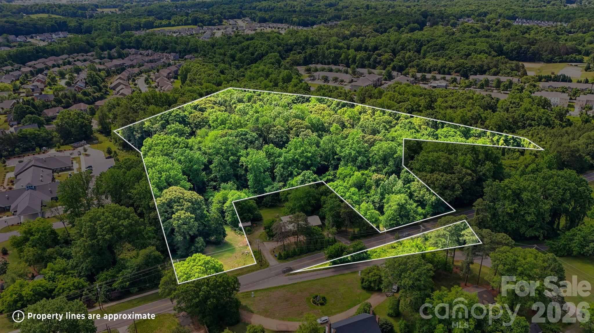 1321 Mecklenburg Highway Property Photo 1