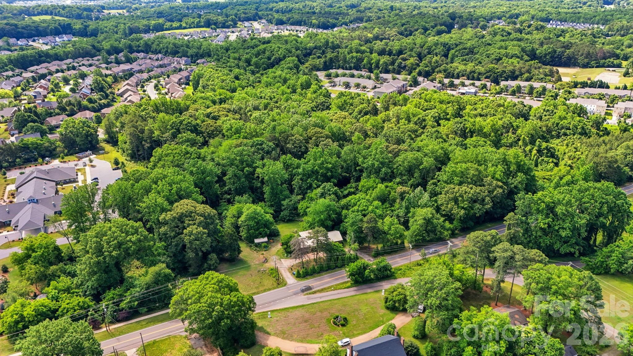 1321 Mecklenburg Highway Property Photo 2