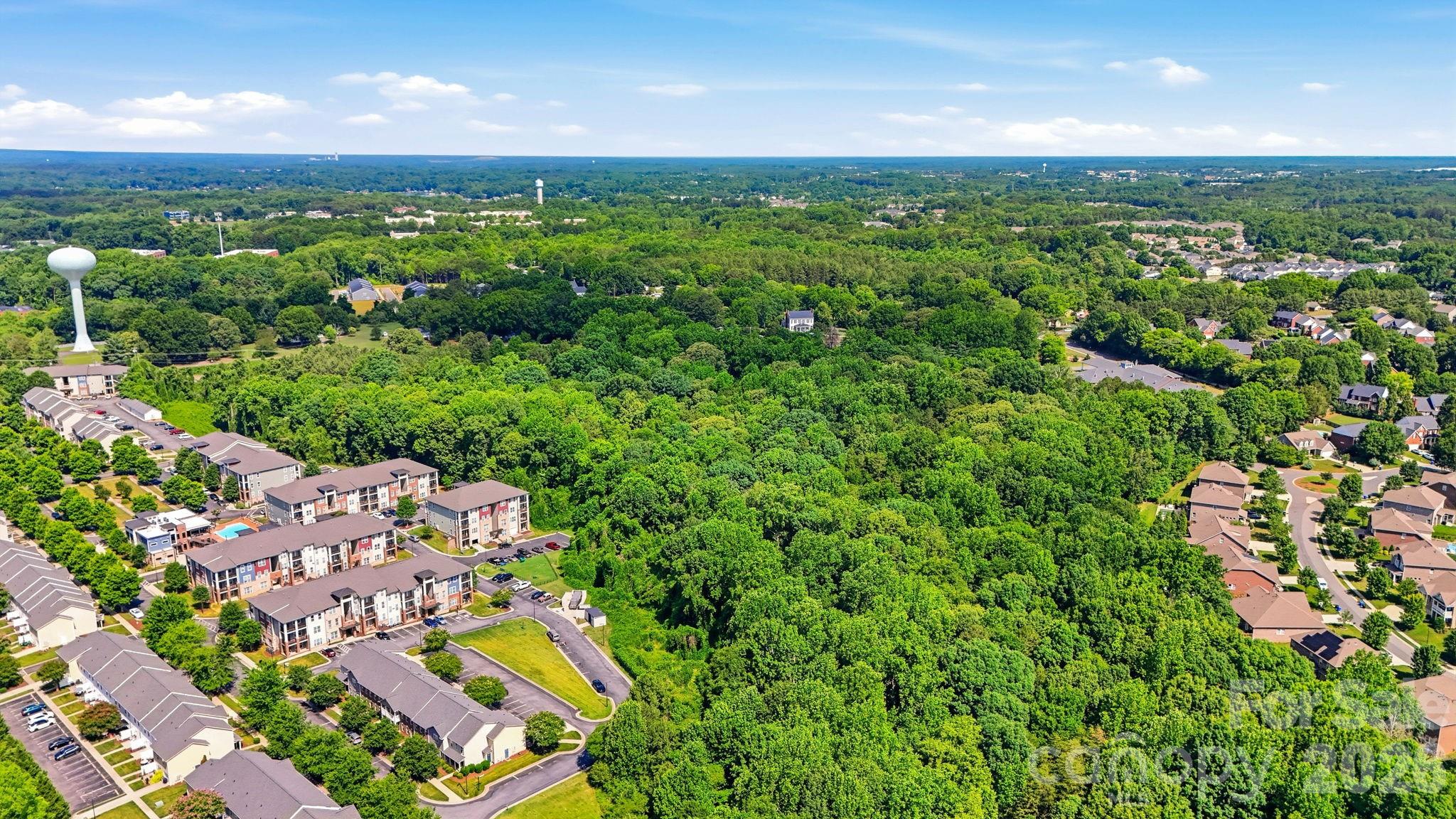 1321 Mecklenburg Highway Property Photo 8