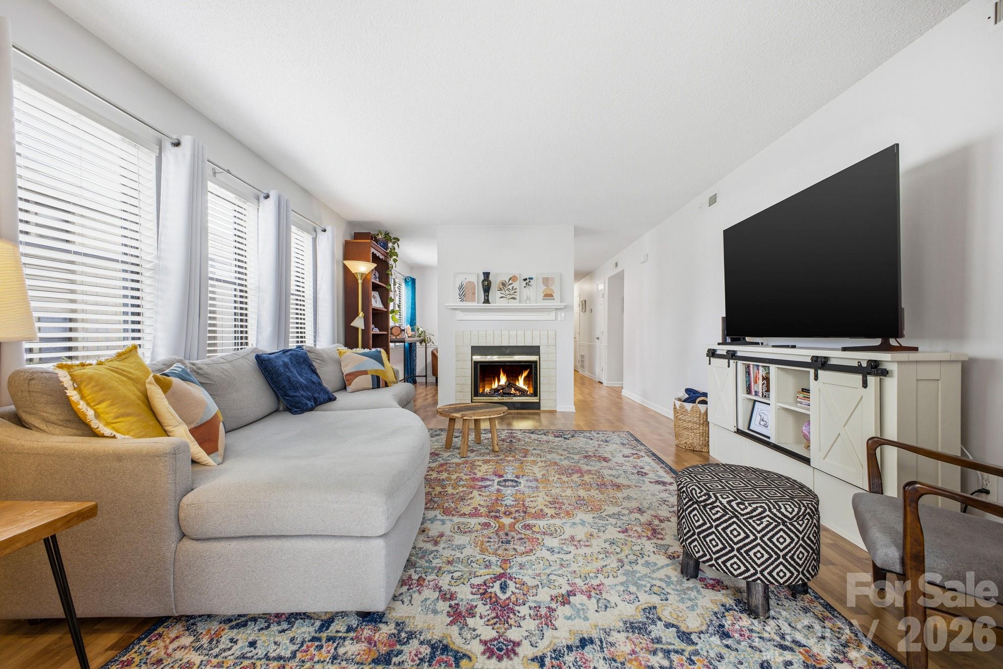 2305 Abbey Circle Property Photo 4
