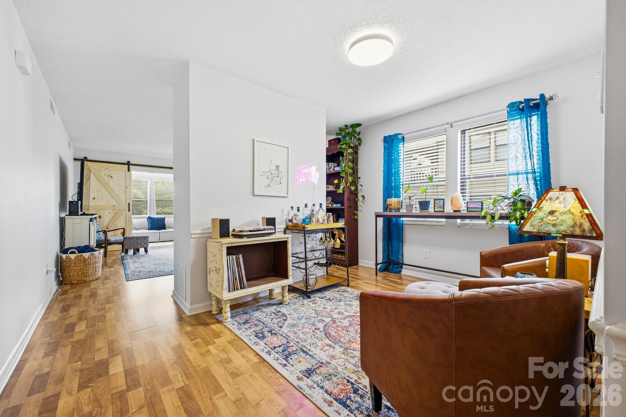 2305 Abbey Circle Property Photo 9
