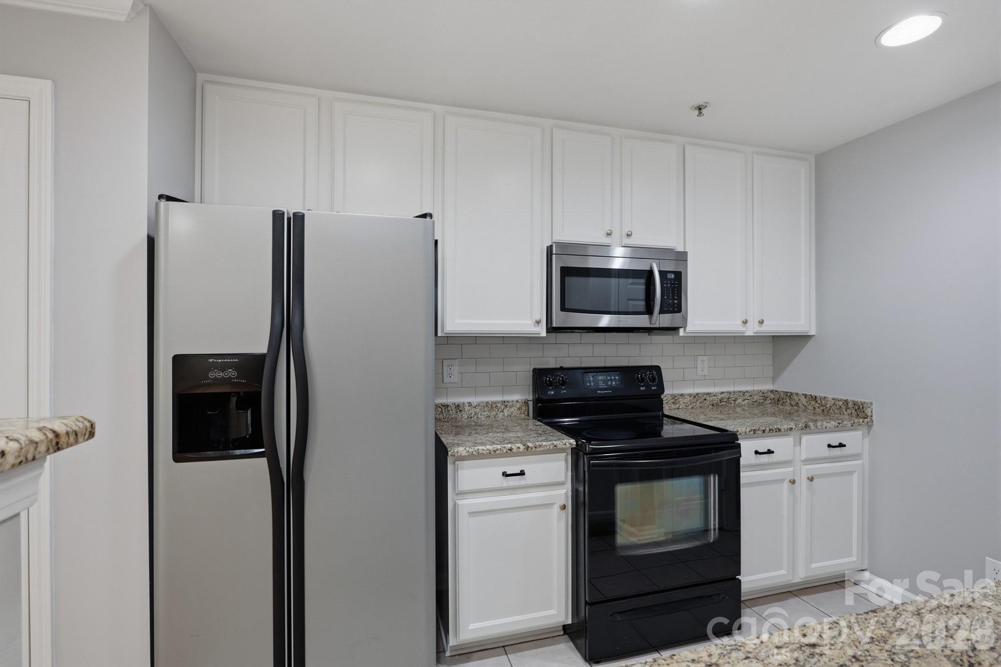 3921 Picasso Court Property Photo 9