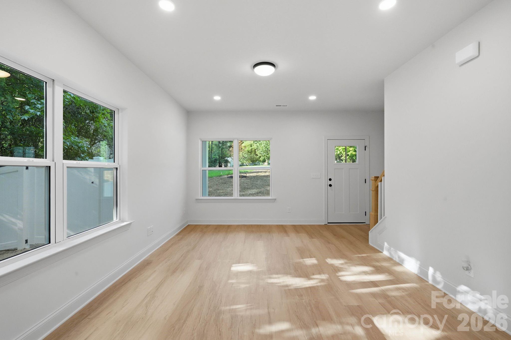 2829 Overlook Trail Property Photo 4