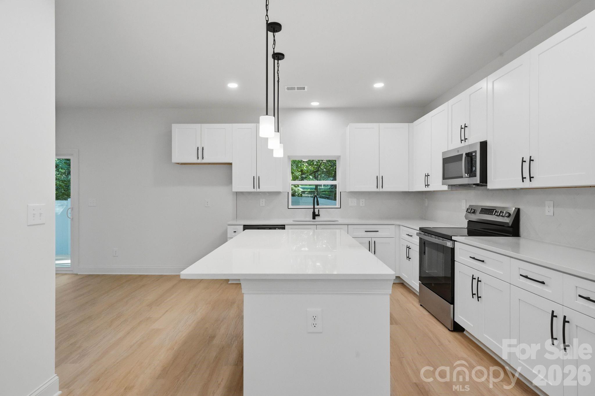 2829 Overlook Trail Property Photo 6