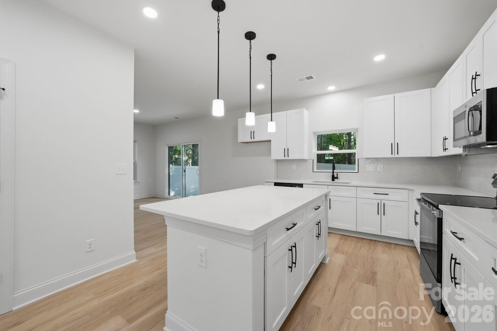 2829 Overlook Trail Property Photo 8