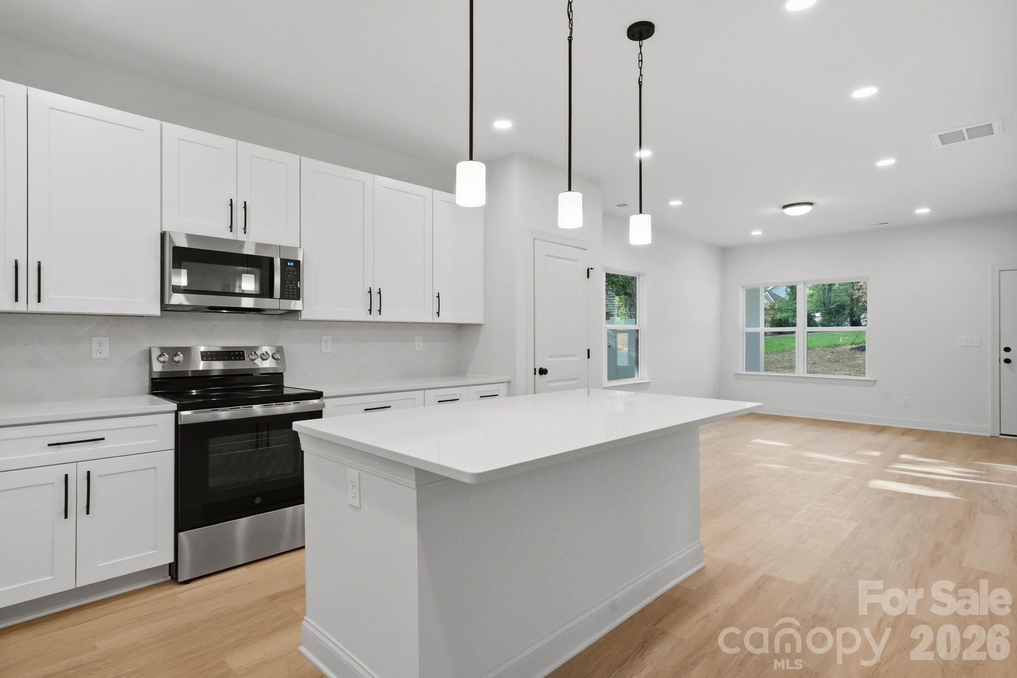 2829 Overlook Trail Property Photo 11