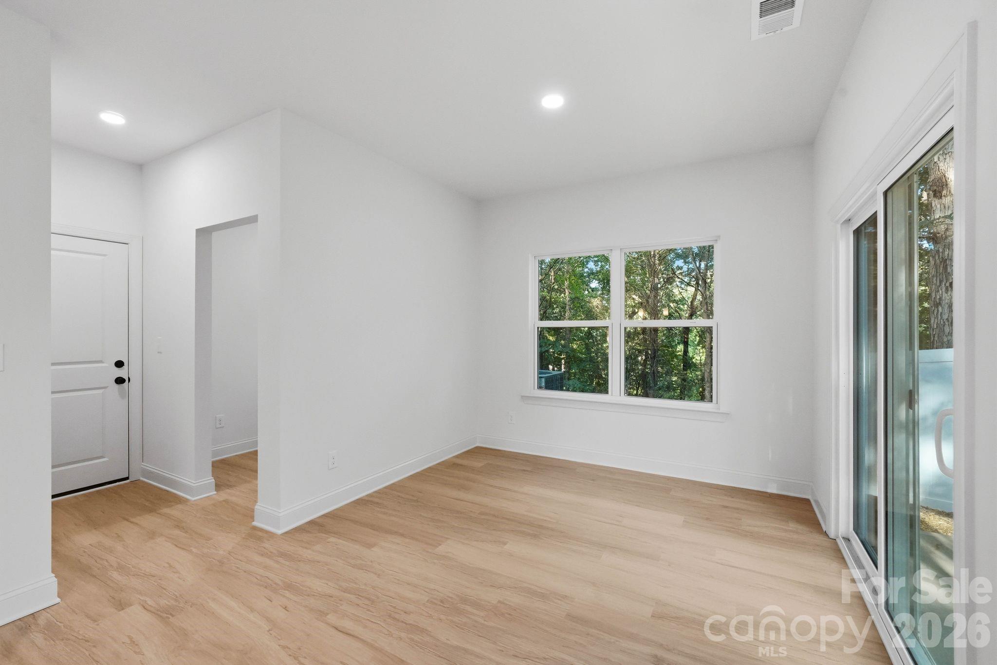 2829 Overlook Trail Property Photo 15