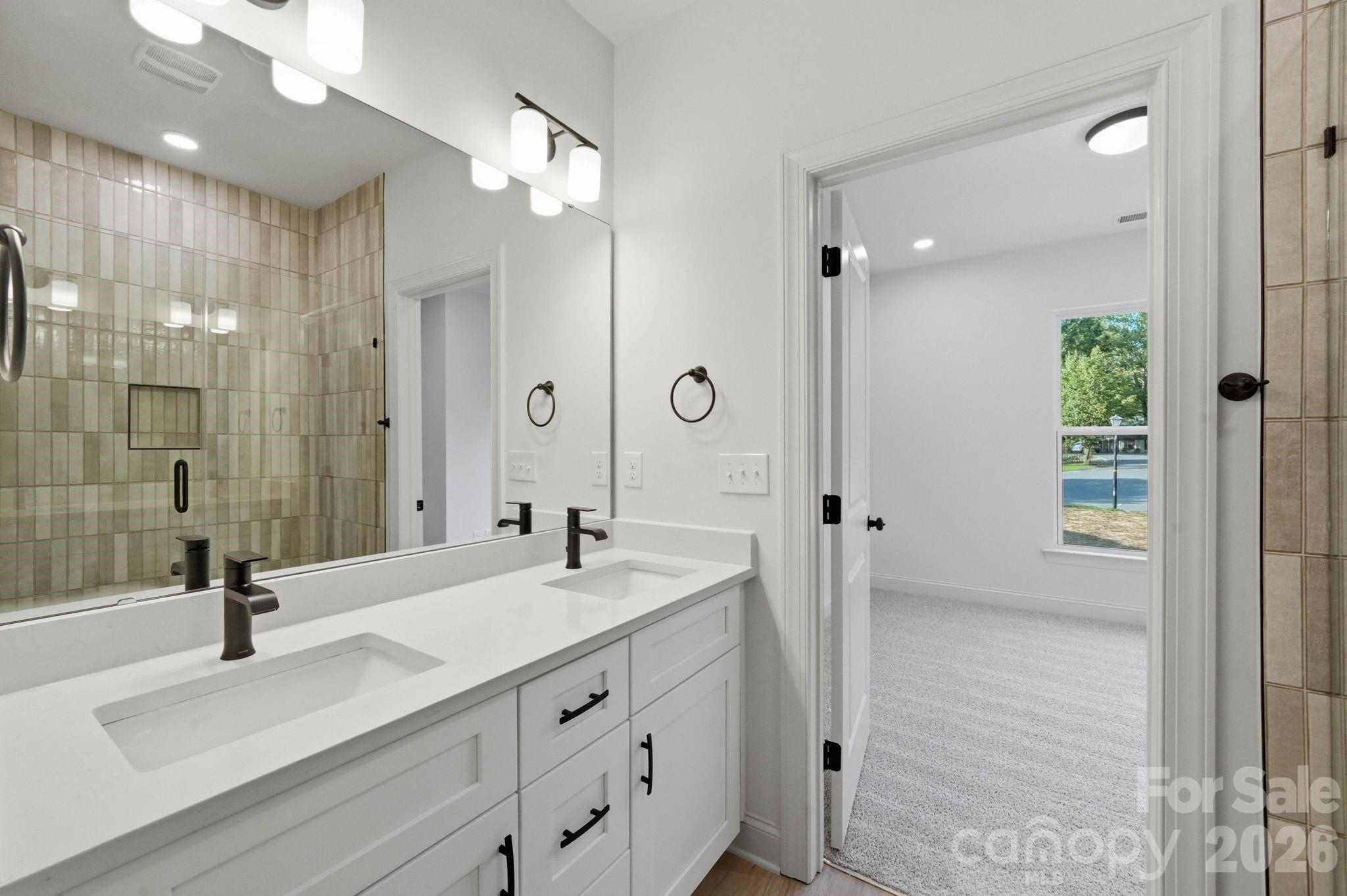 2829 Overlook Trail Property Photo 22