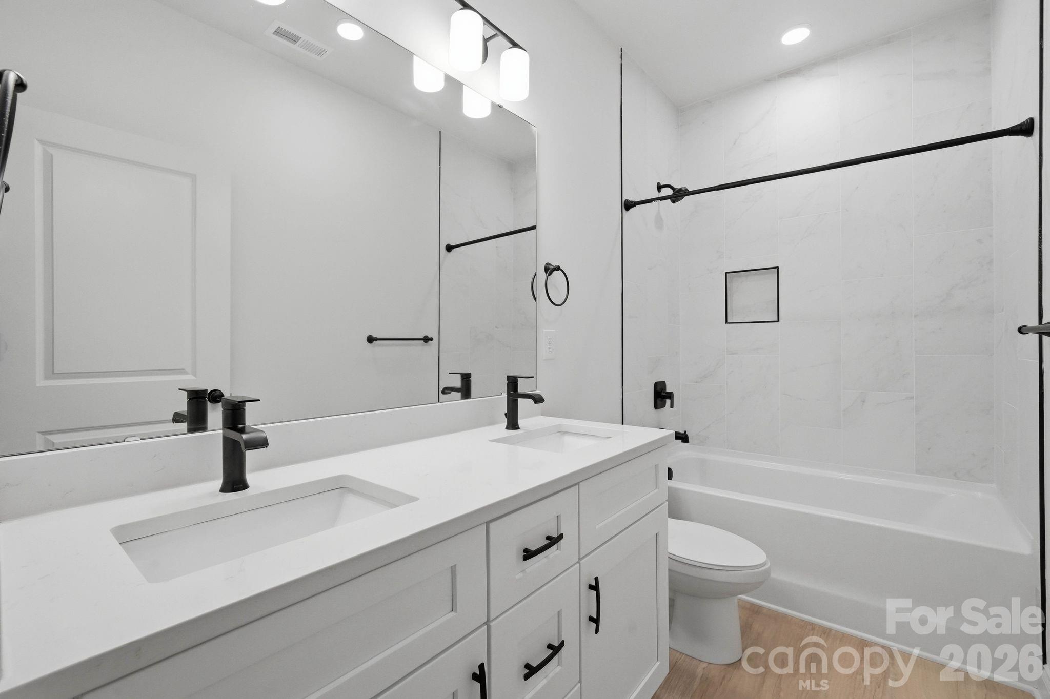 2829 Overlook Trail Property Photo 27