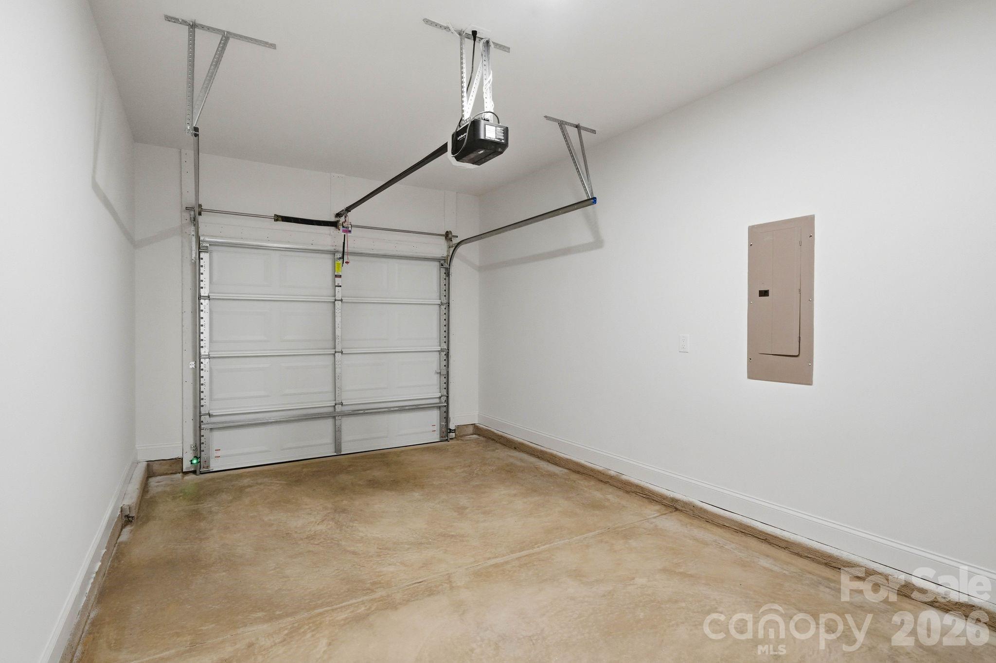 2829 Overlook Trail Property Photo 31