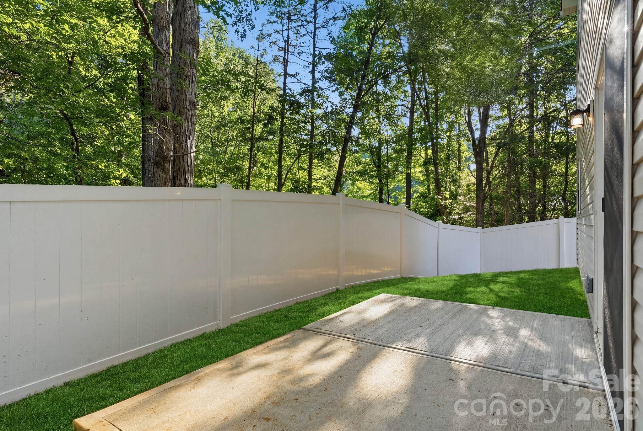 2829 Overlook Trail Property Photo 32