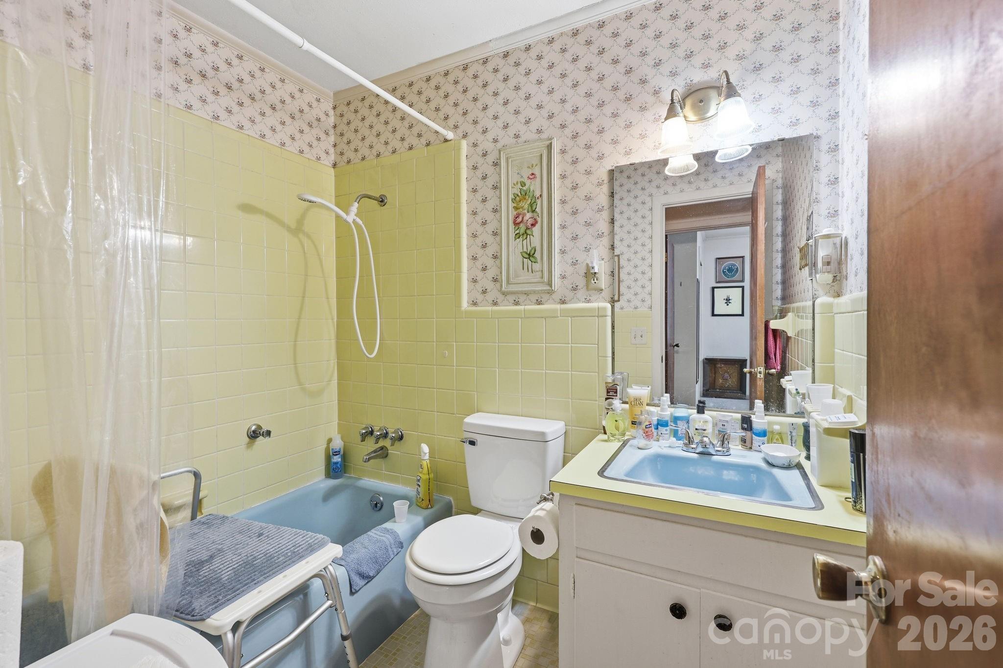 401 White Oaks Drive Property Photo 13