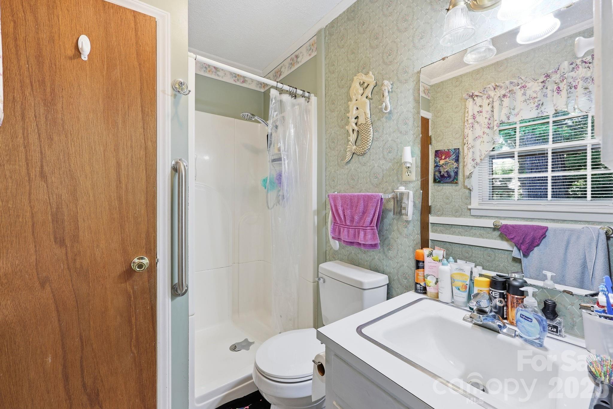 401 White Oaks Drive Property Photo 14