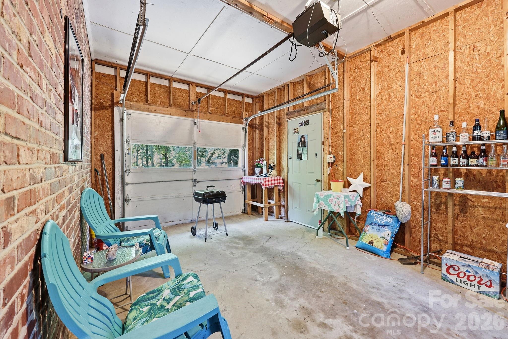 401 White Oaks Drive Property Photo 18