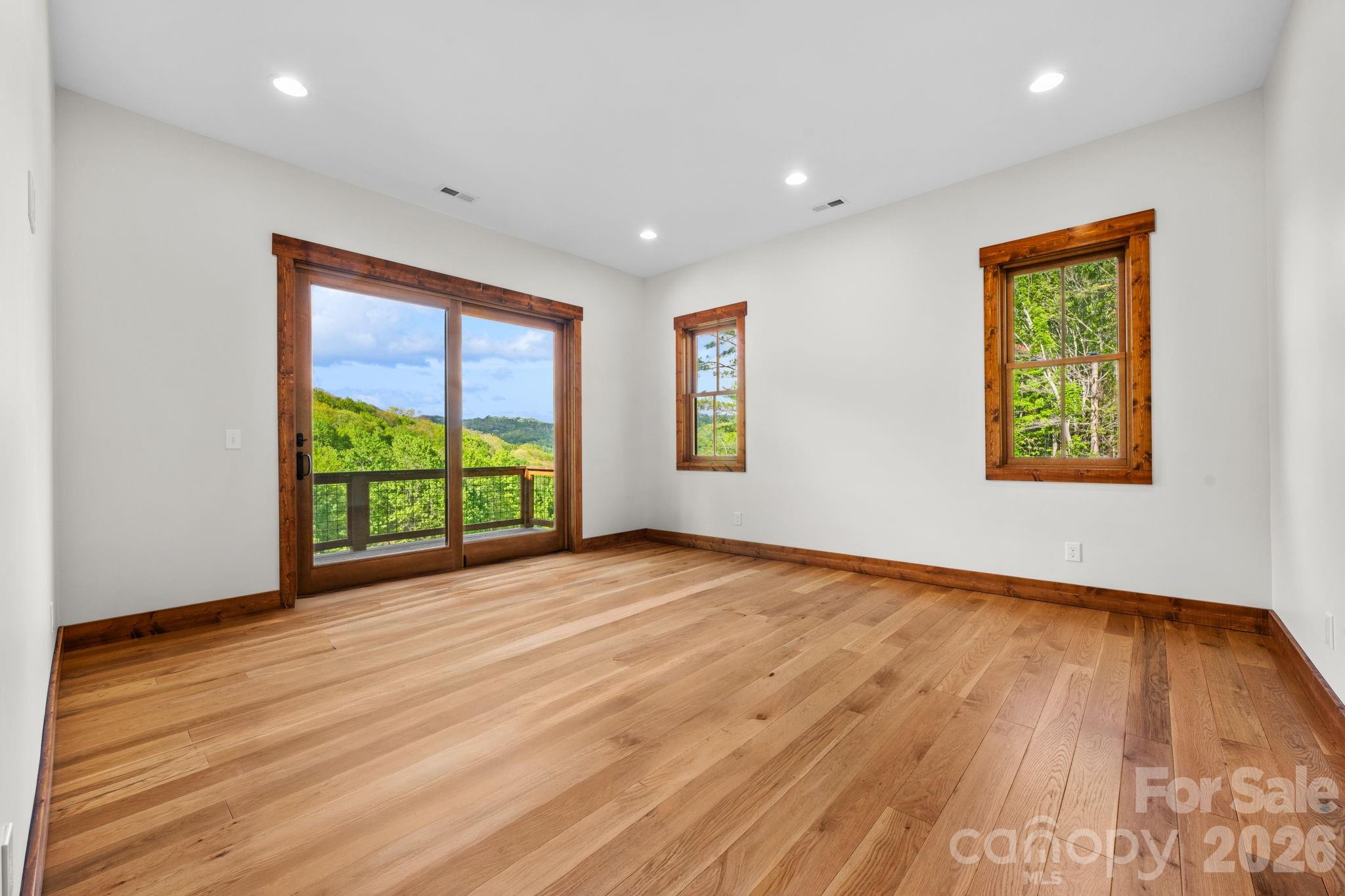 750 Silver Springs Drive 43 Property Photo 11