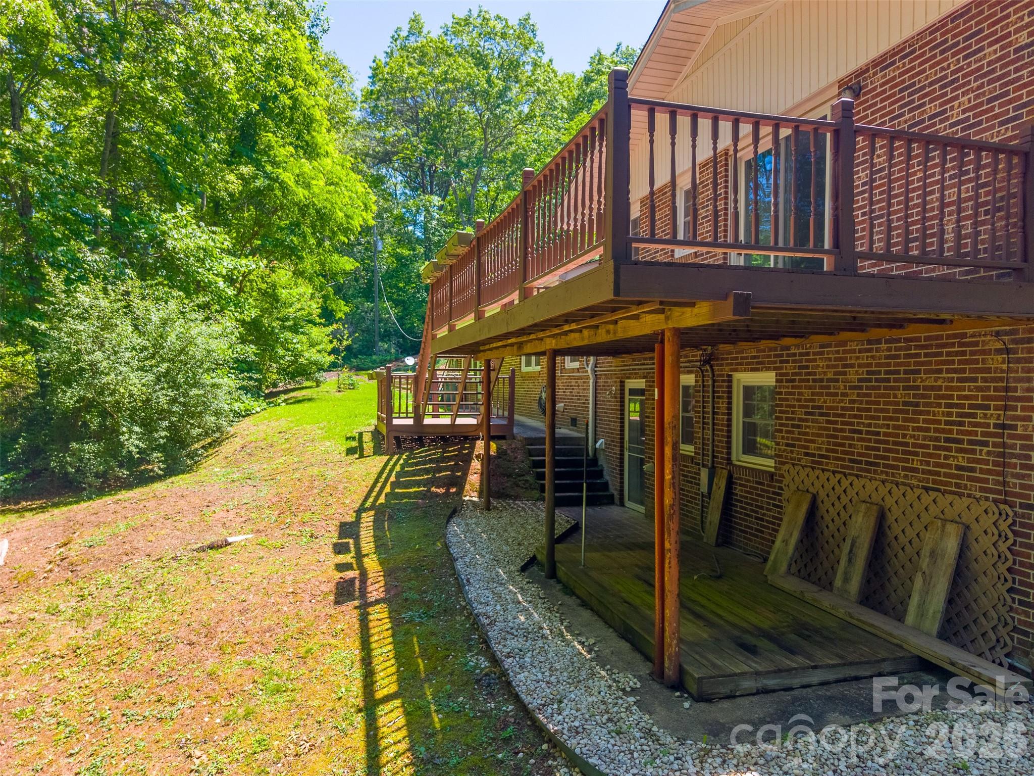 1747 University Heights Road Property Photo 40