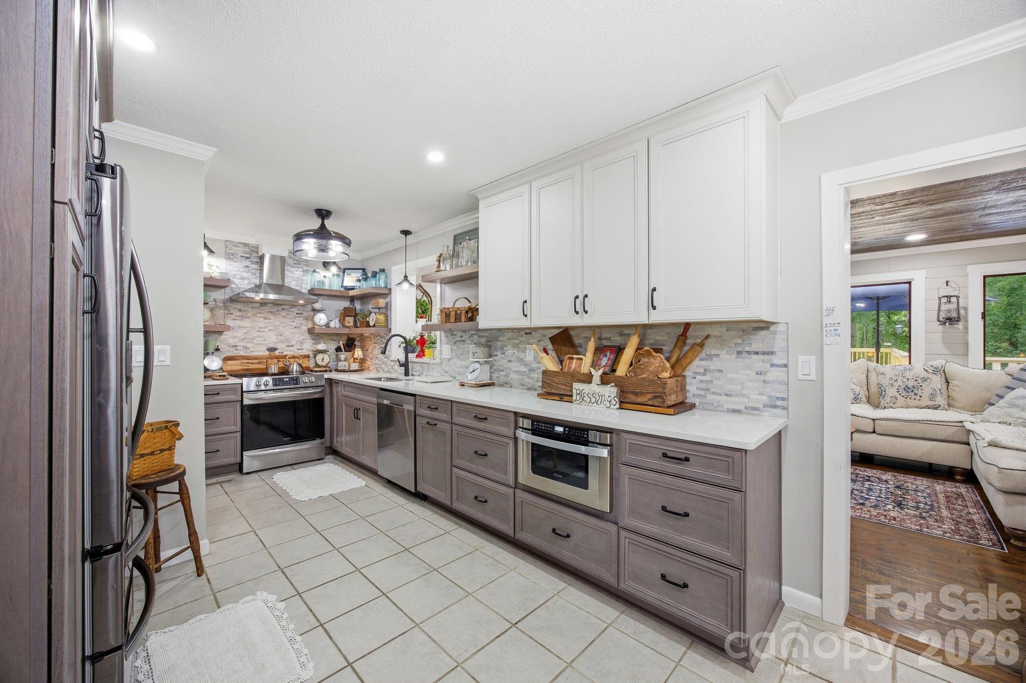 805 Pine Hill Drive Property Photo 16