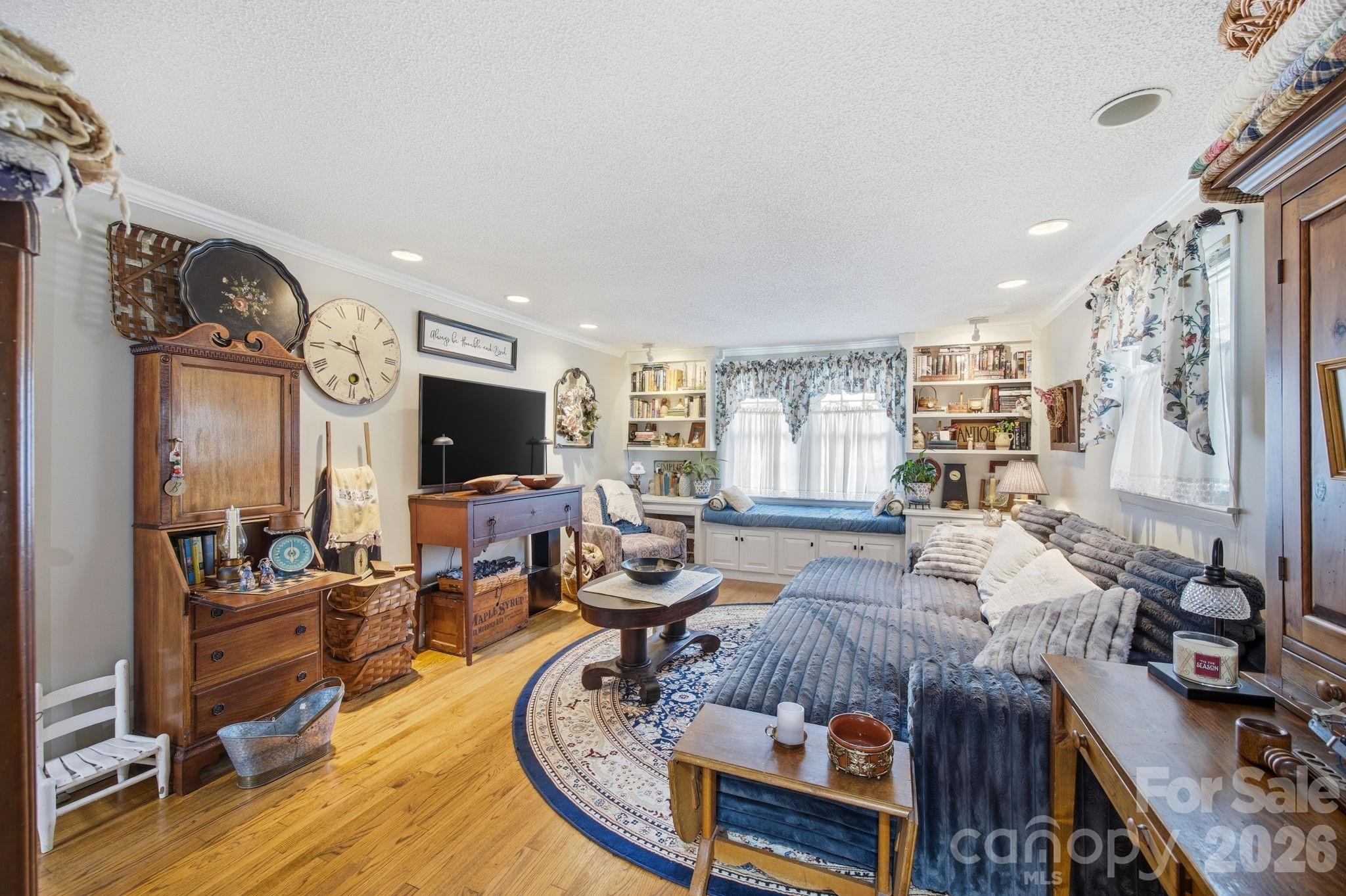 805 Pine Hill Drive Property Photo 26