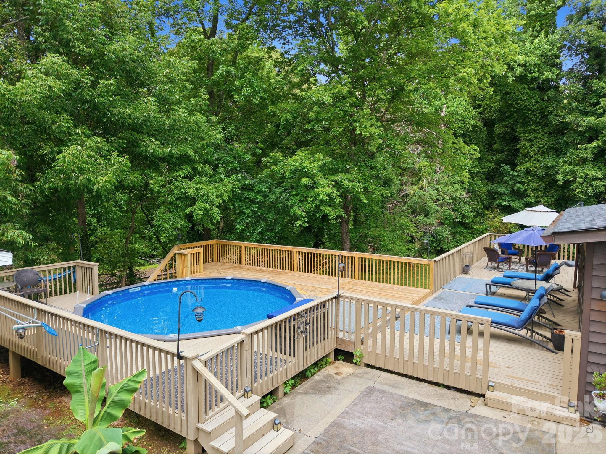 805 Pine Hill Drive Property Photo 41