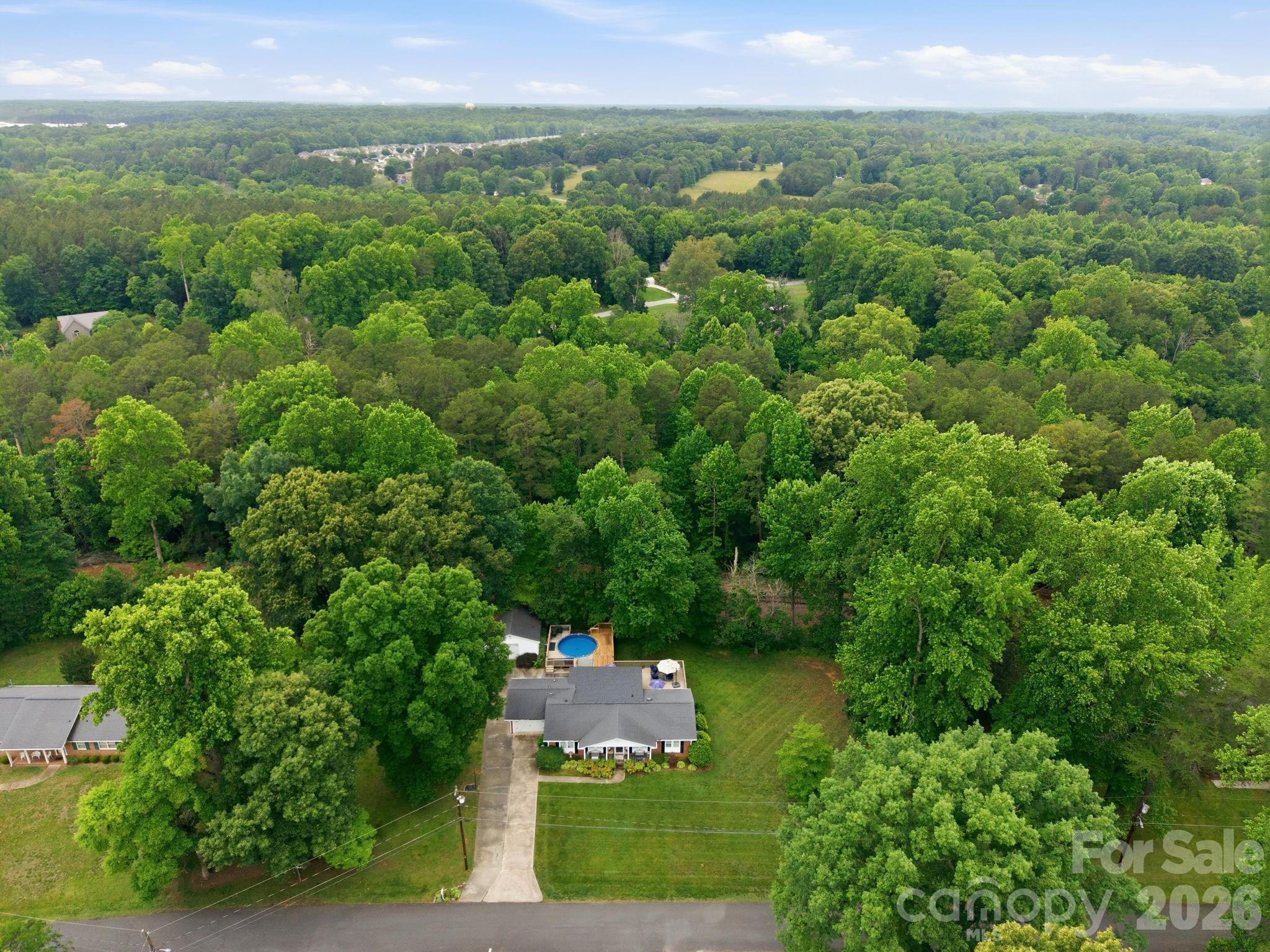 805 Pine Hill Drive Property Photo 47