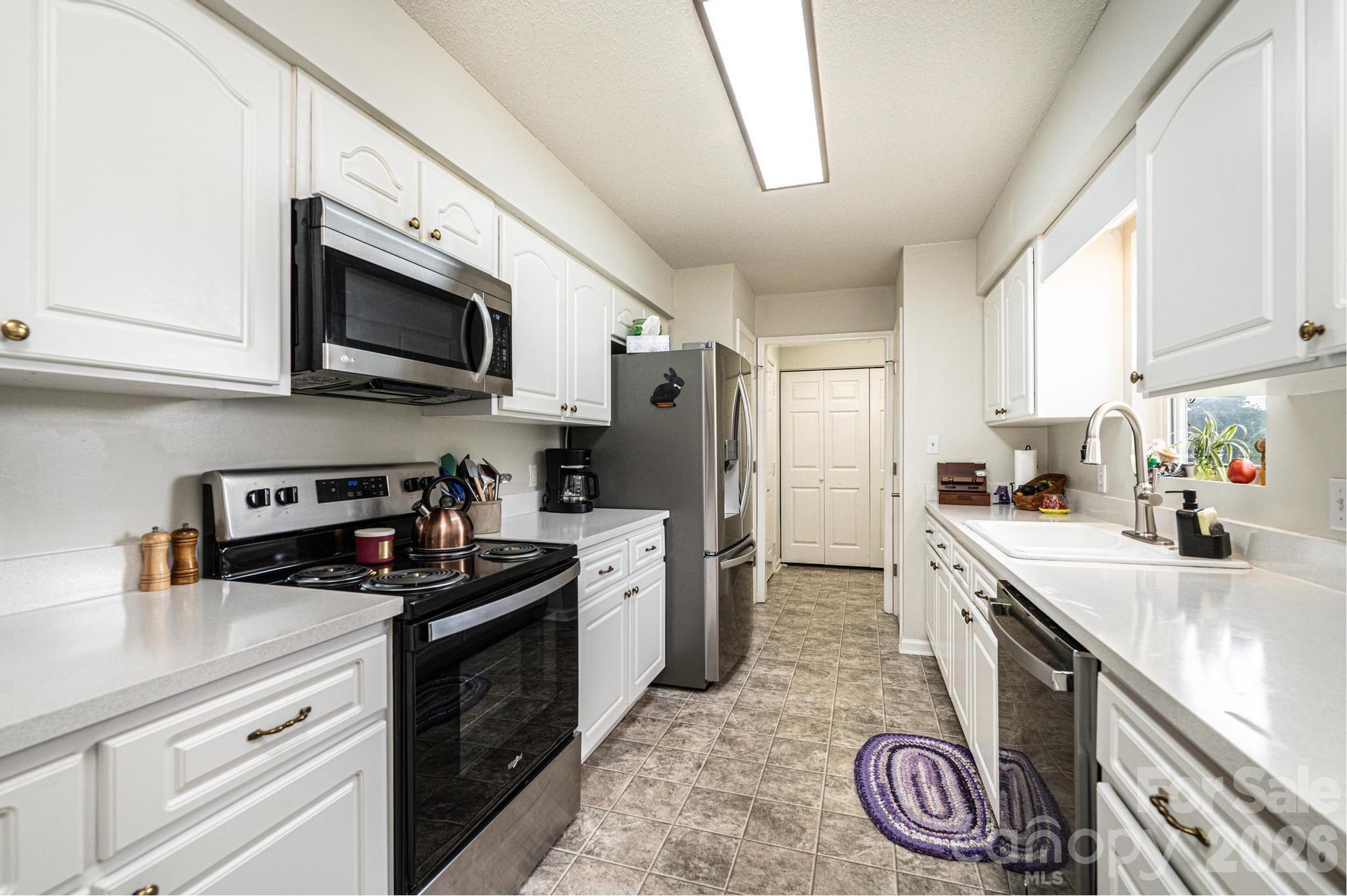 495 Drumstand Road Property Photo 3