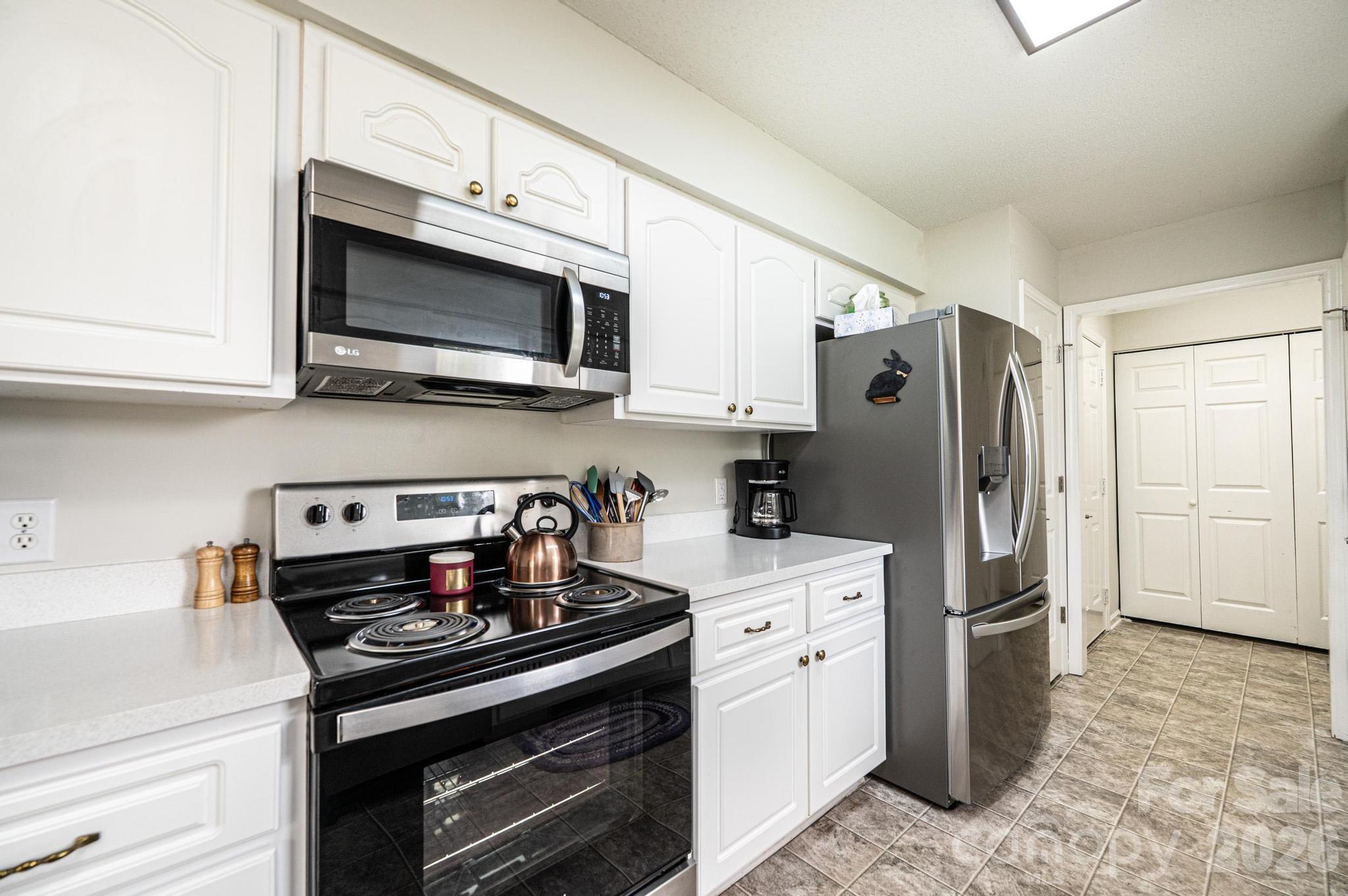 495 Drumstand Road Property Photo 5