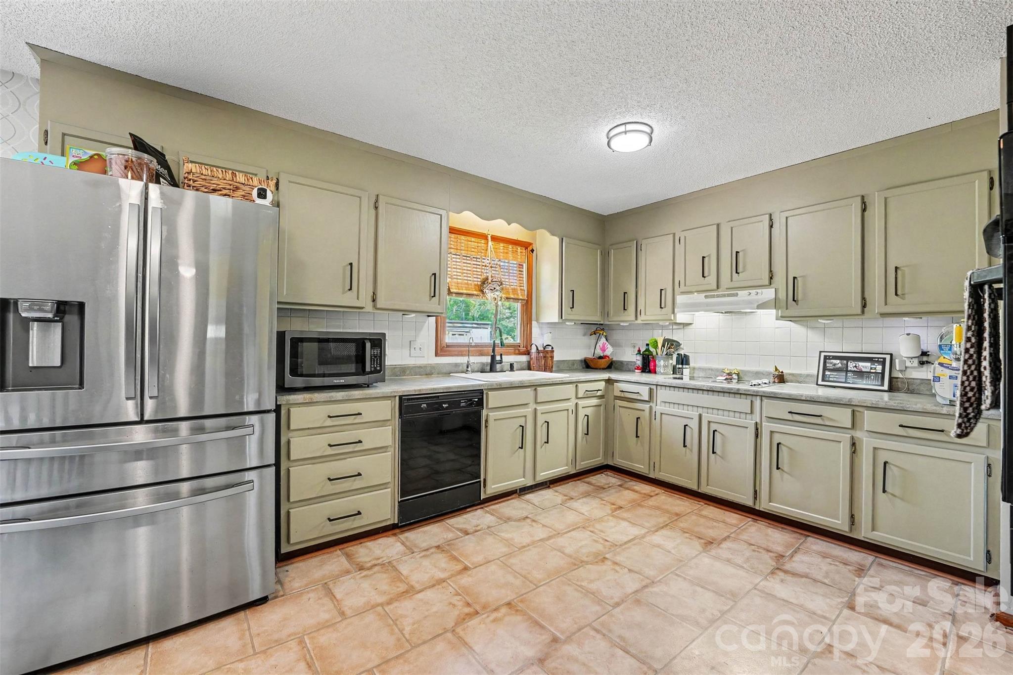 129 Laura Road Property Photo 1