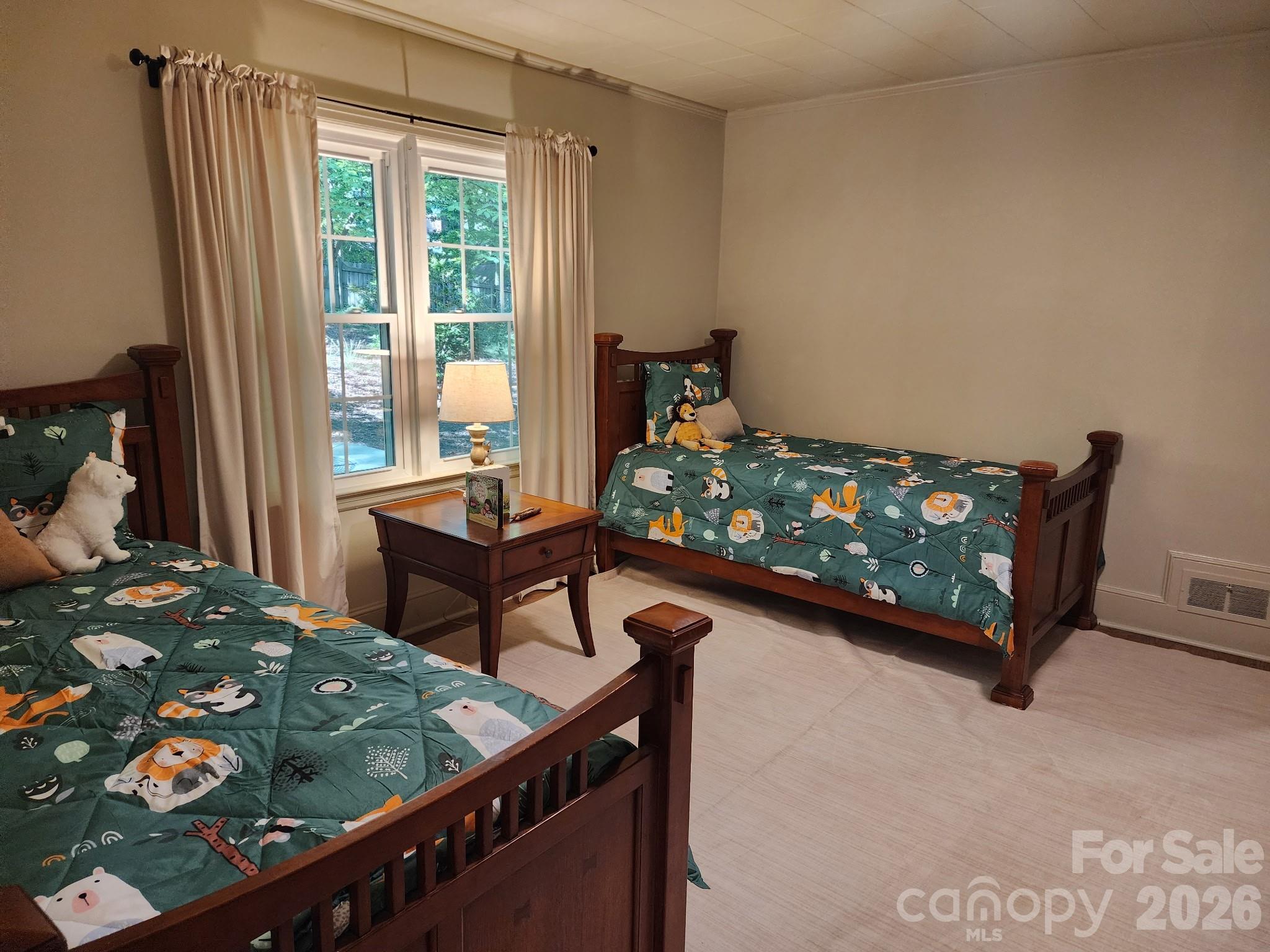 616 E Oakwood Avenue Property Photo 21
