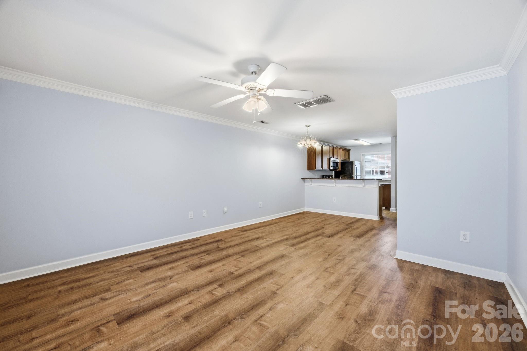 1215 Green Oaks Lane I Property Photo 14