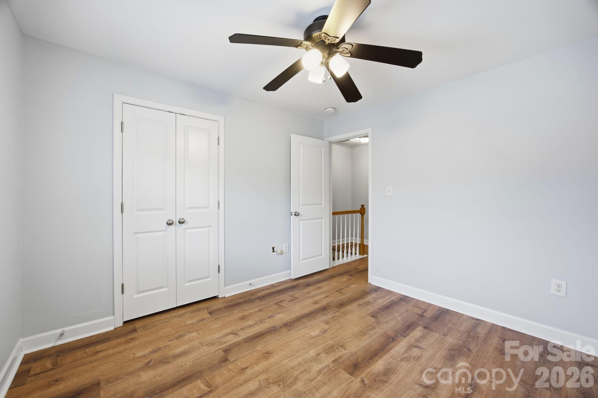 1215 Green Oaks Lane I Property Photo 17