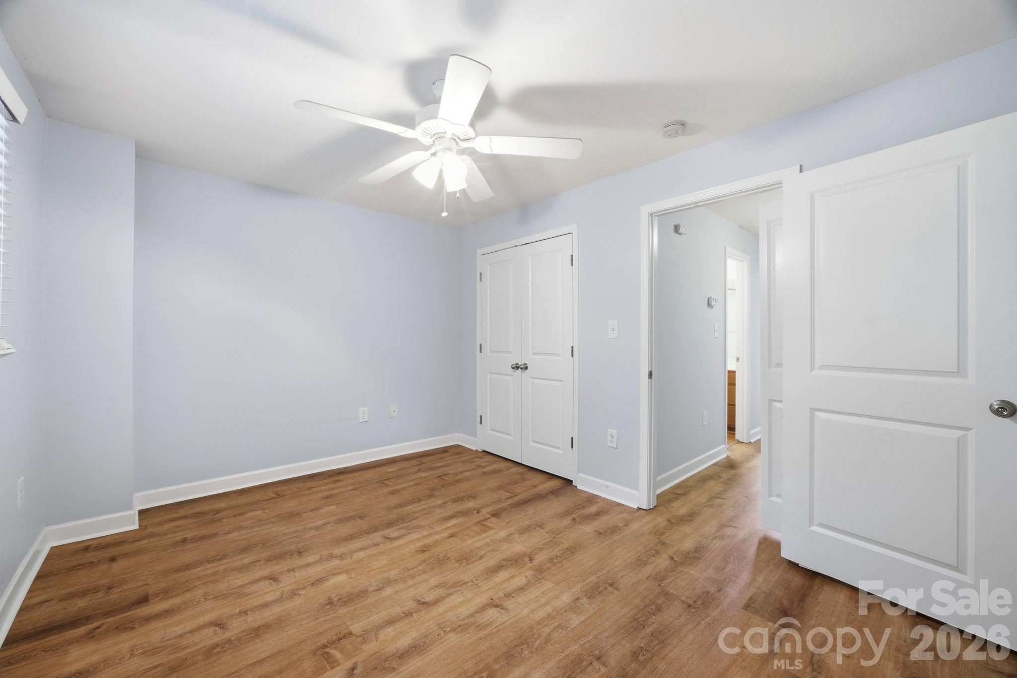 1215 Green Oaks Lane I Property Photo 19