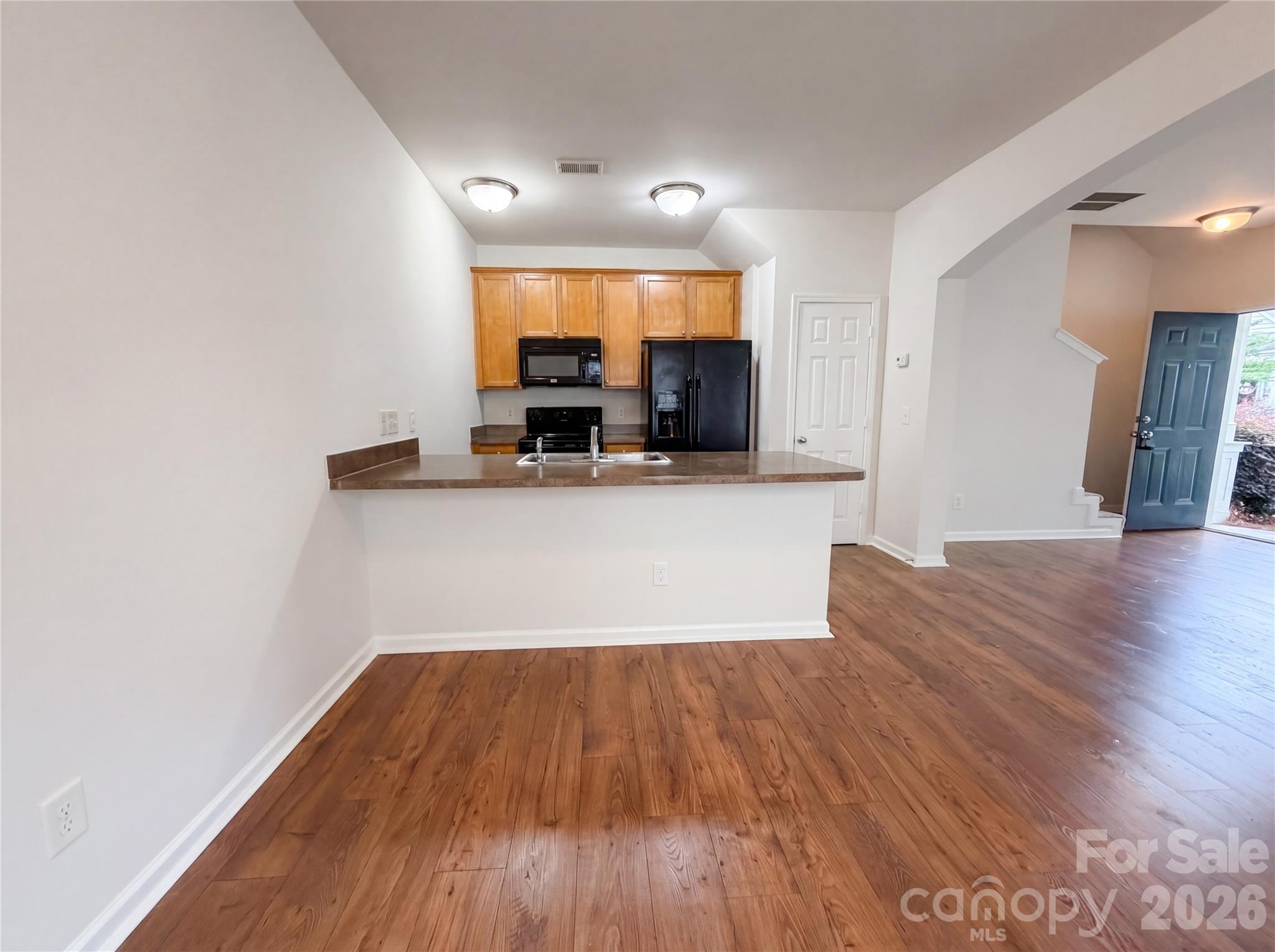 4320 Macey Lane Property Photo 5