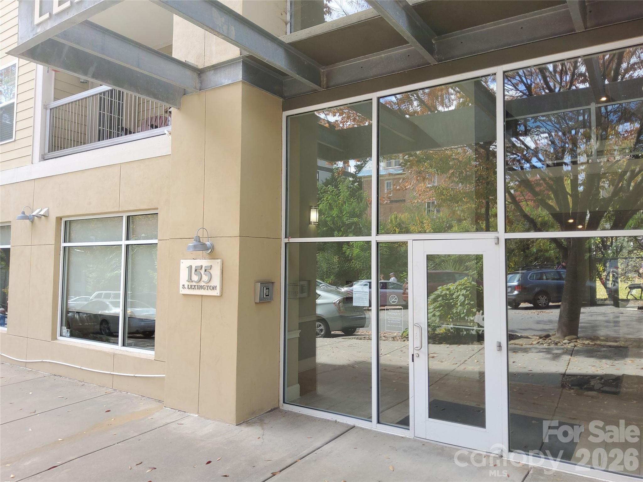 155 S Lexington Avenue 203 Property Photo 3