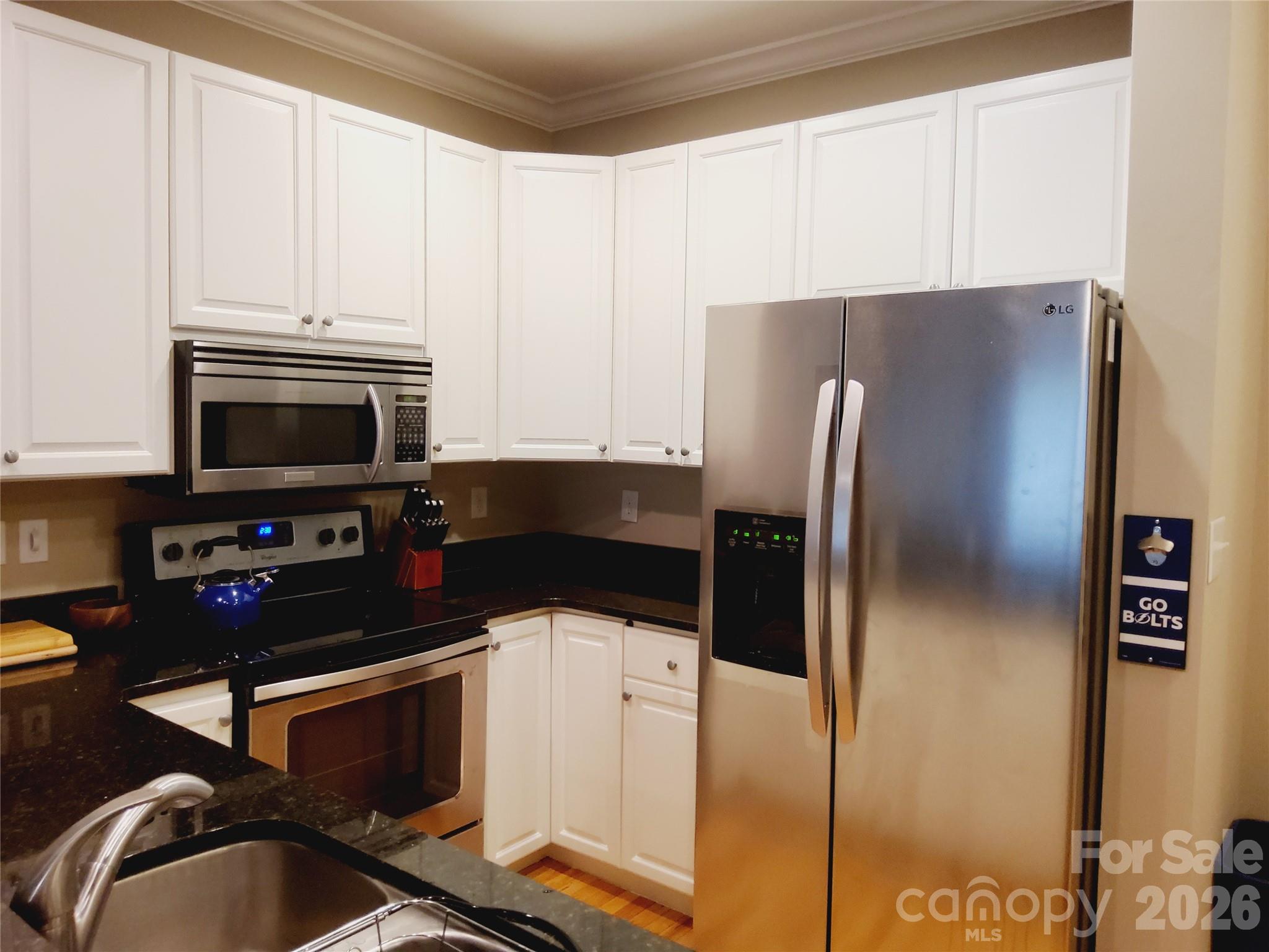 155 S Lexington Avenue 203 Property Photo 22